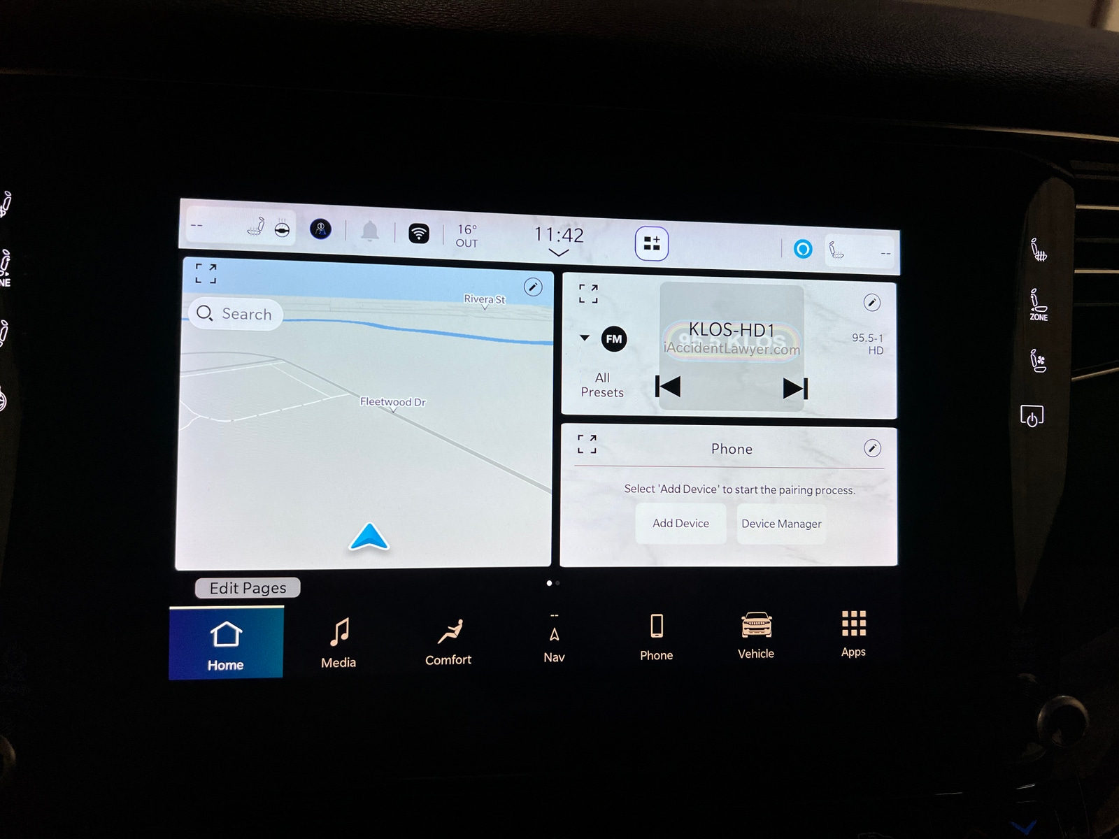 Thumbnail: 2022 Jeep Wagoneer - 3