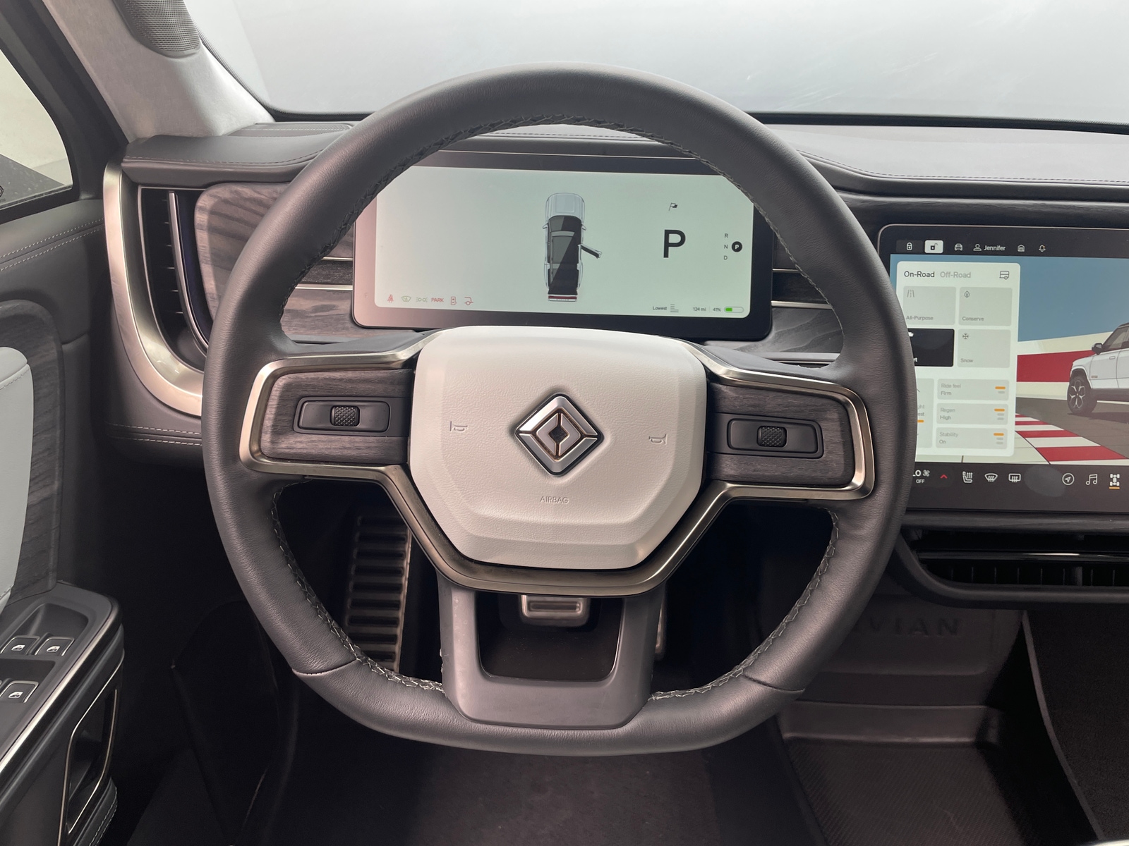 Thumbnail: 2024 Rivian R1S - 4