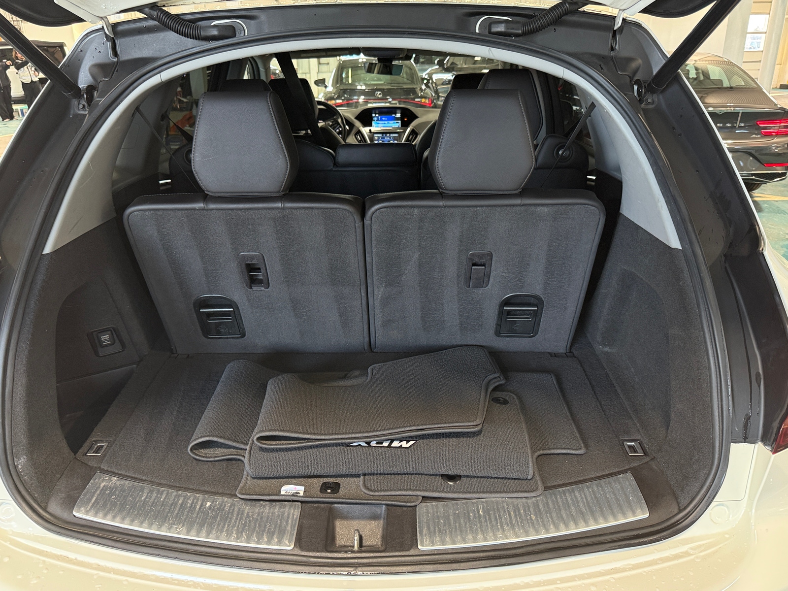 Thumbnail: 2016 Acura MDX - 6