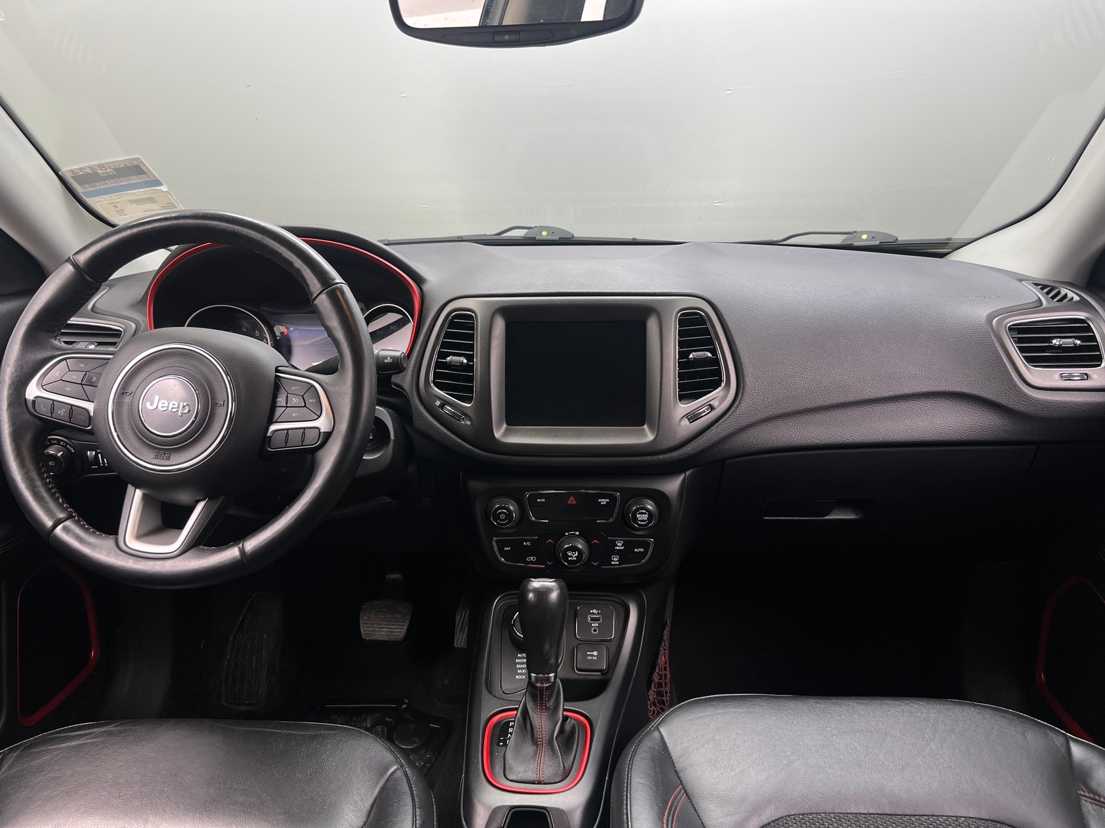 Thumbnail: 2018 Jeep Compass - 3