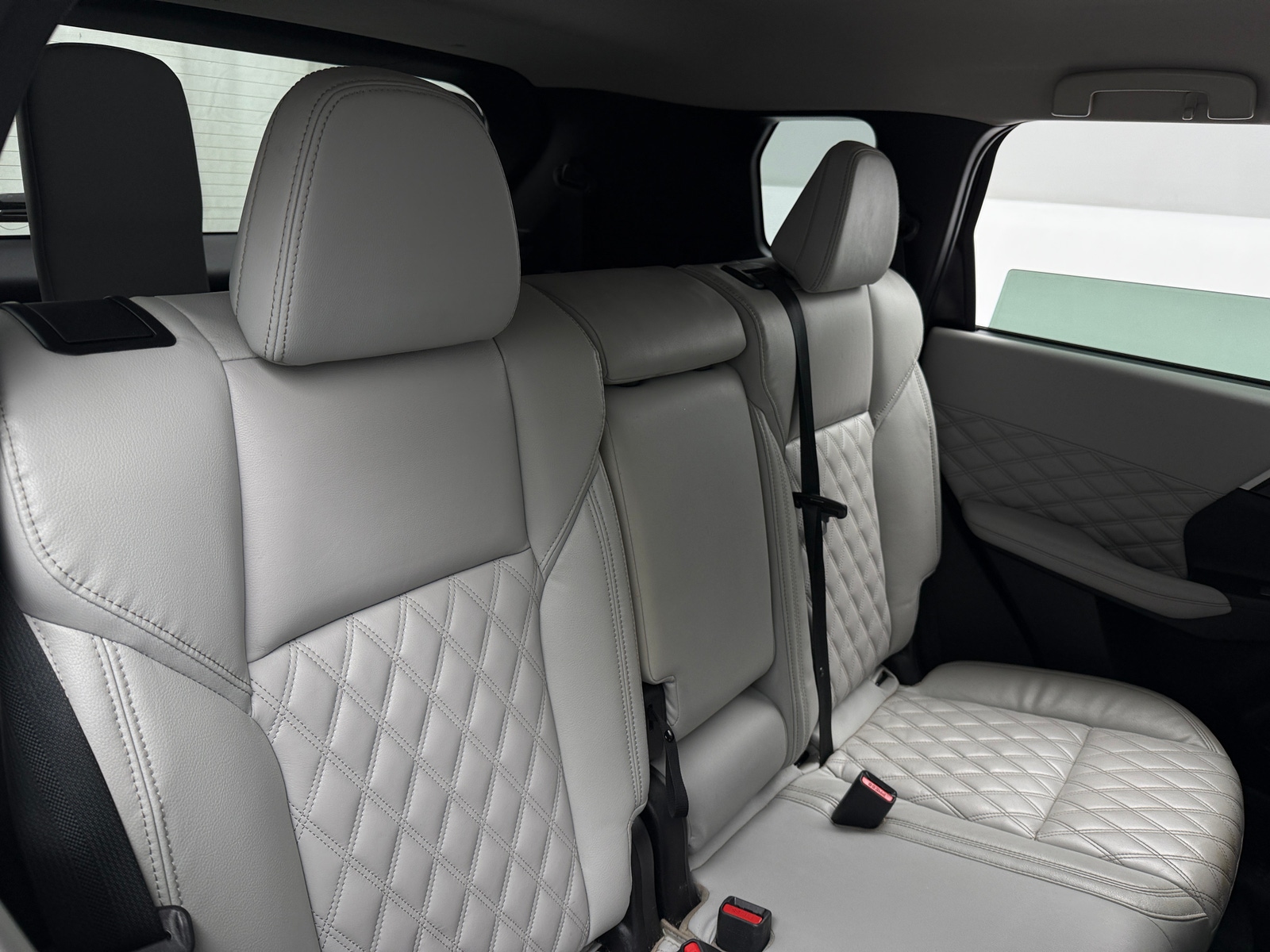 Thumbnail: 2022 Mitsubishi Outlander - 5