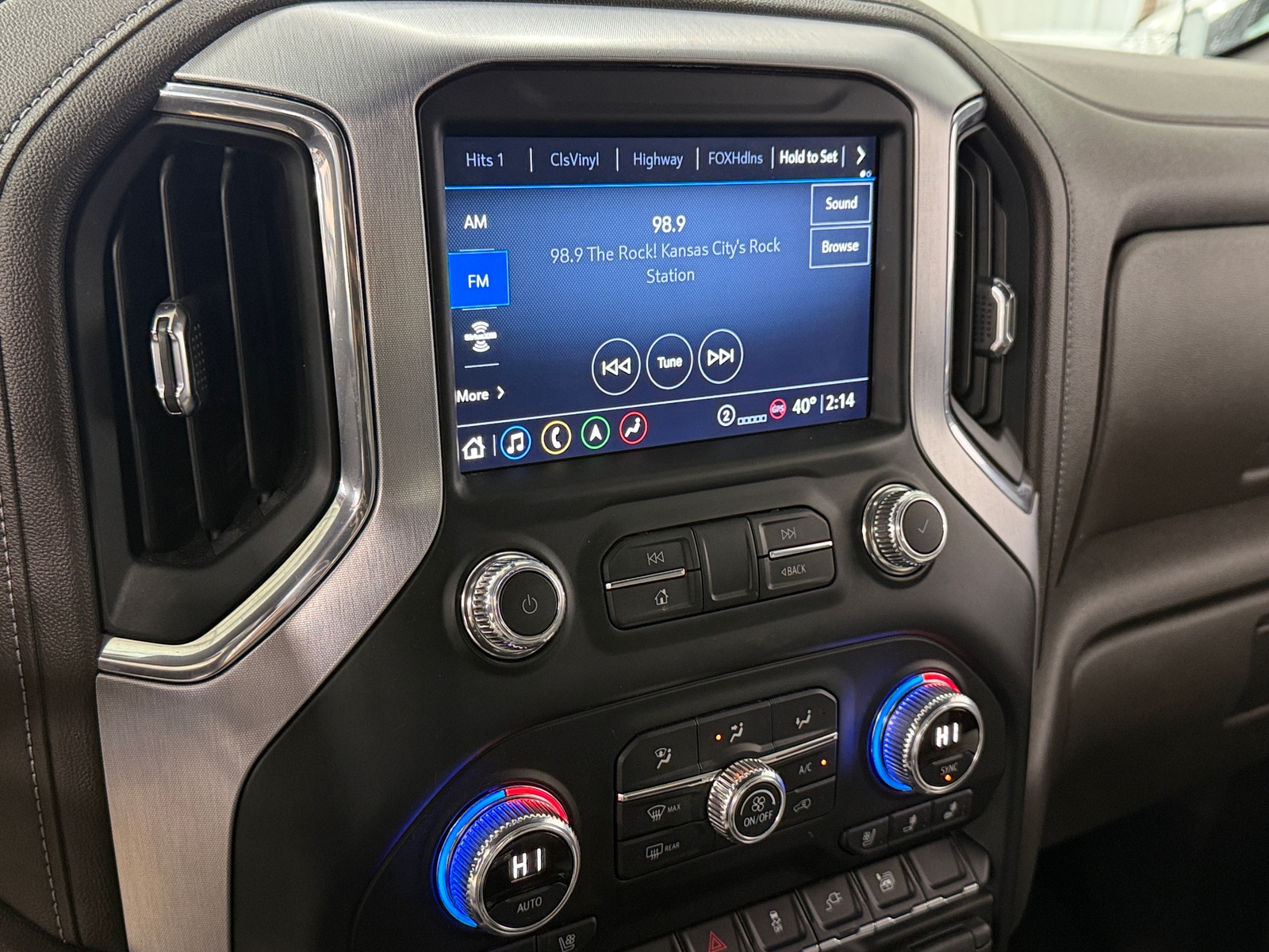 Thumbnail: 2022 GMC Sierra 1500 - 3