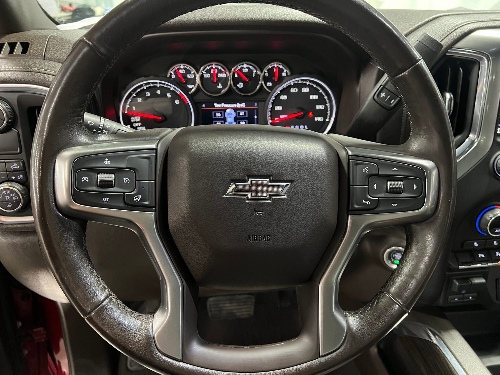 Thumbnail: 2019 Chevrolet Silverado 1500 - 5