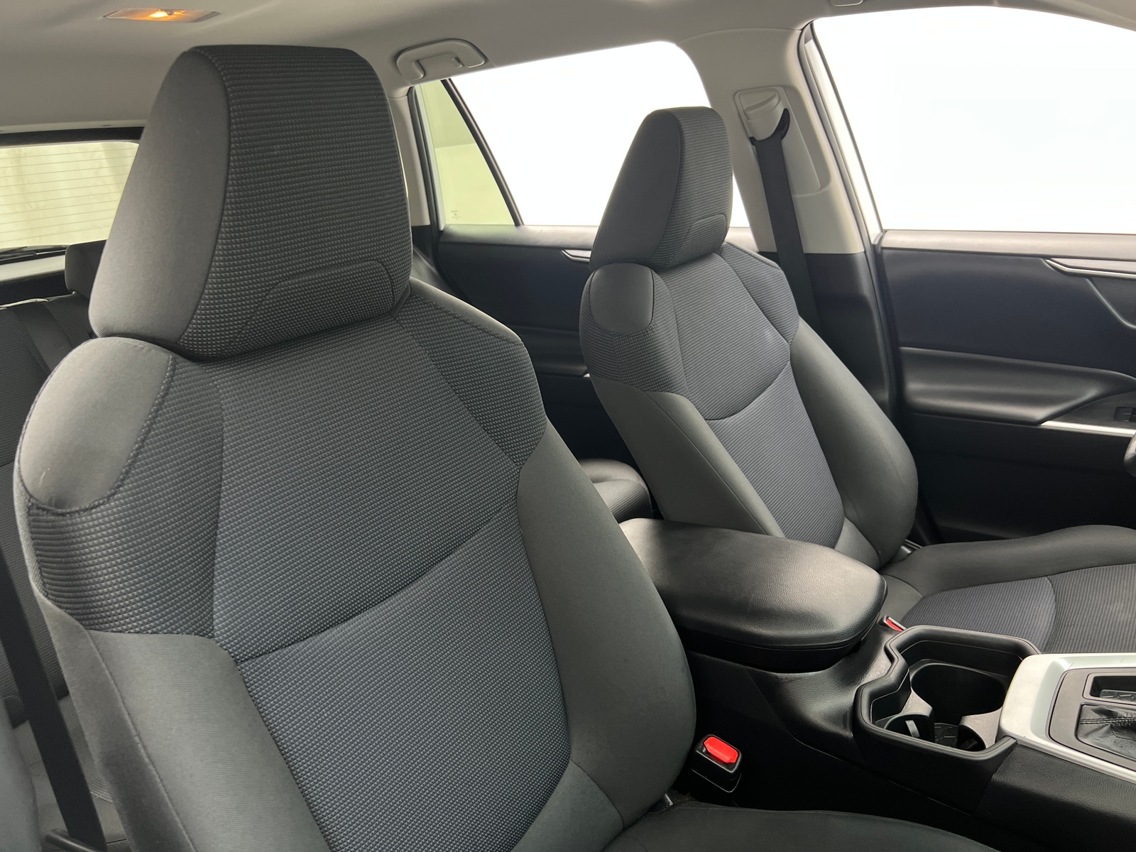 Thumbnail: 2019 Toyota RAV4 - 2