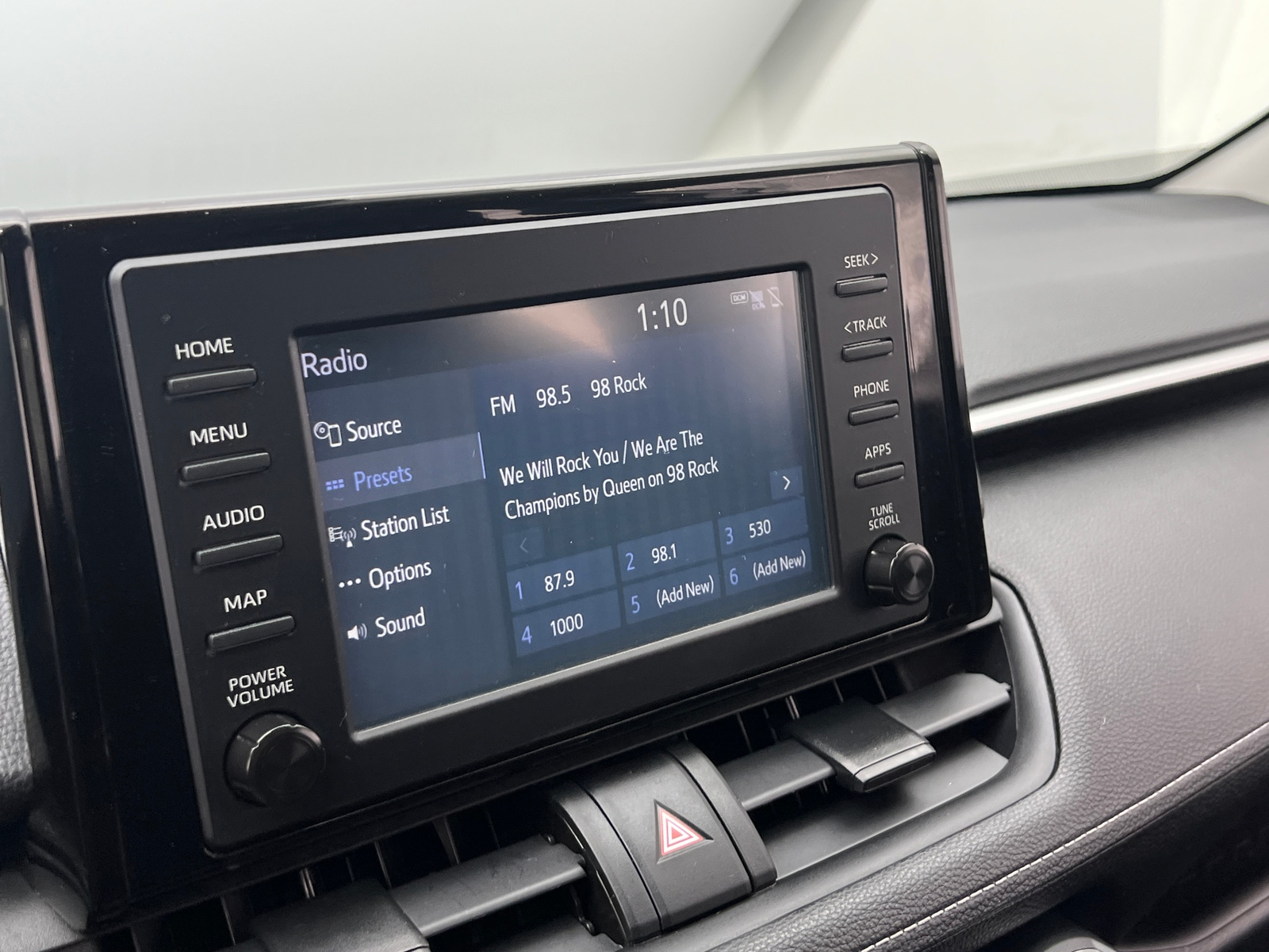 Thumbnail: 2019 Toyota RAV4 - 4