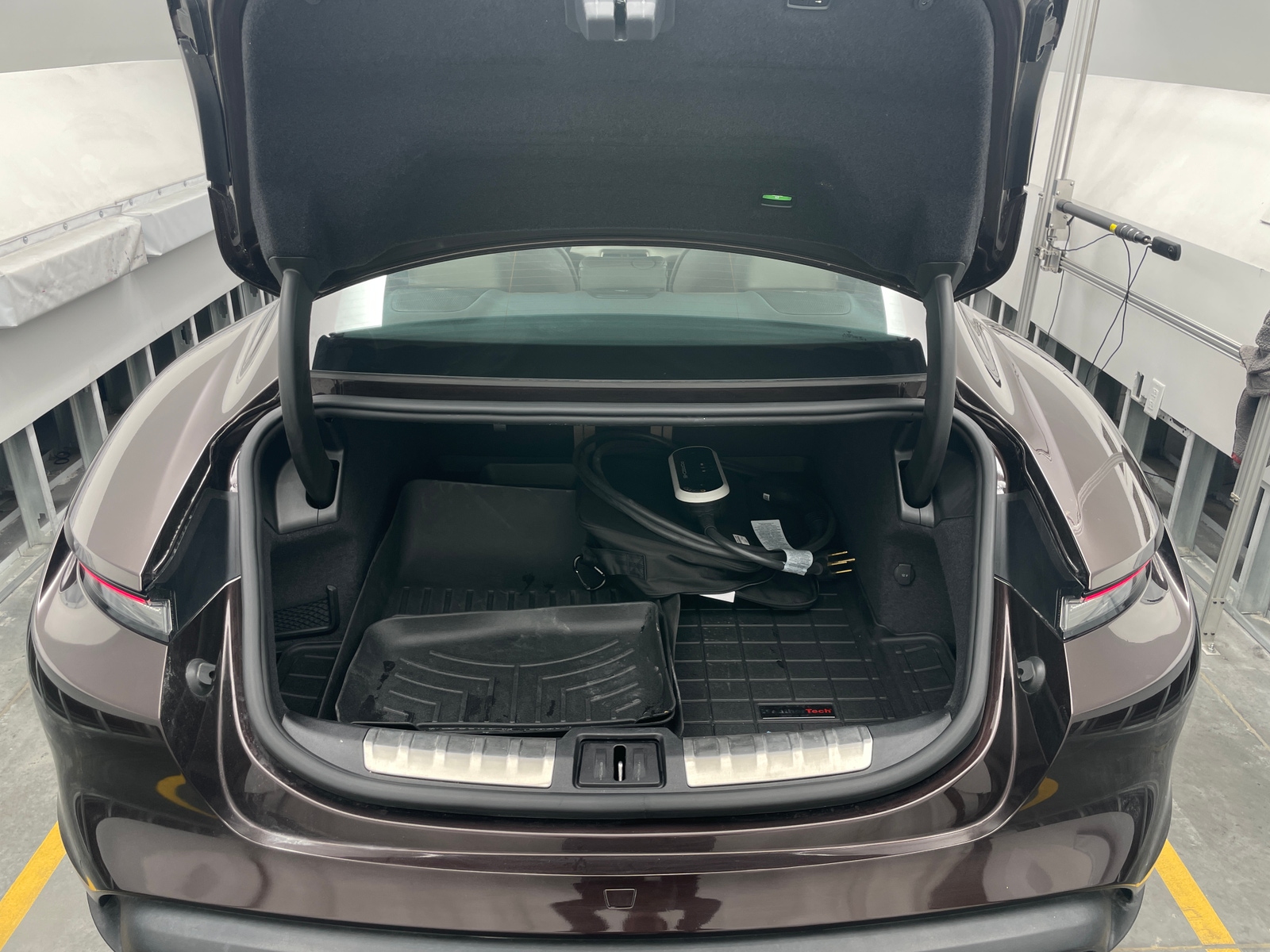 Thumbnail: 2021 Porsche Taycan - 6