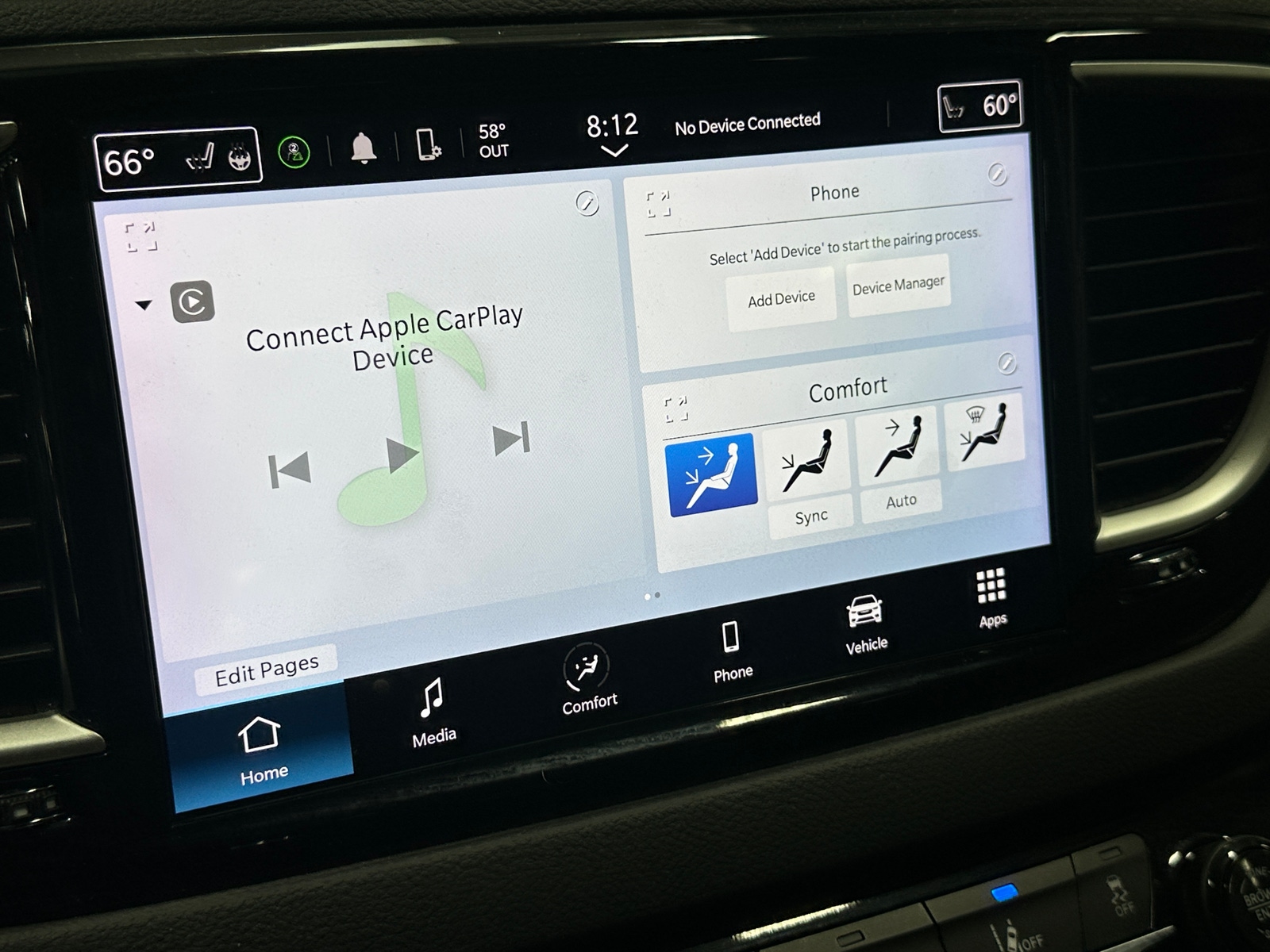 Thumbnail: 2024 Chrysler Pacifica - 3