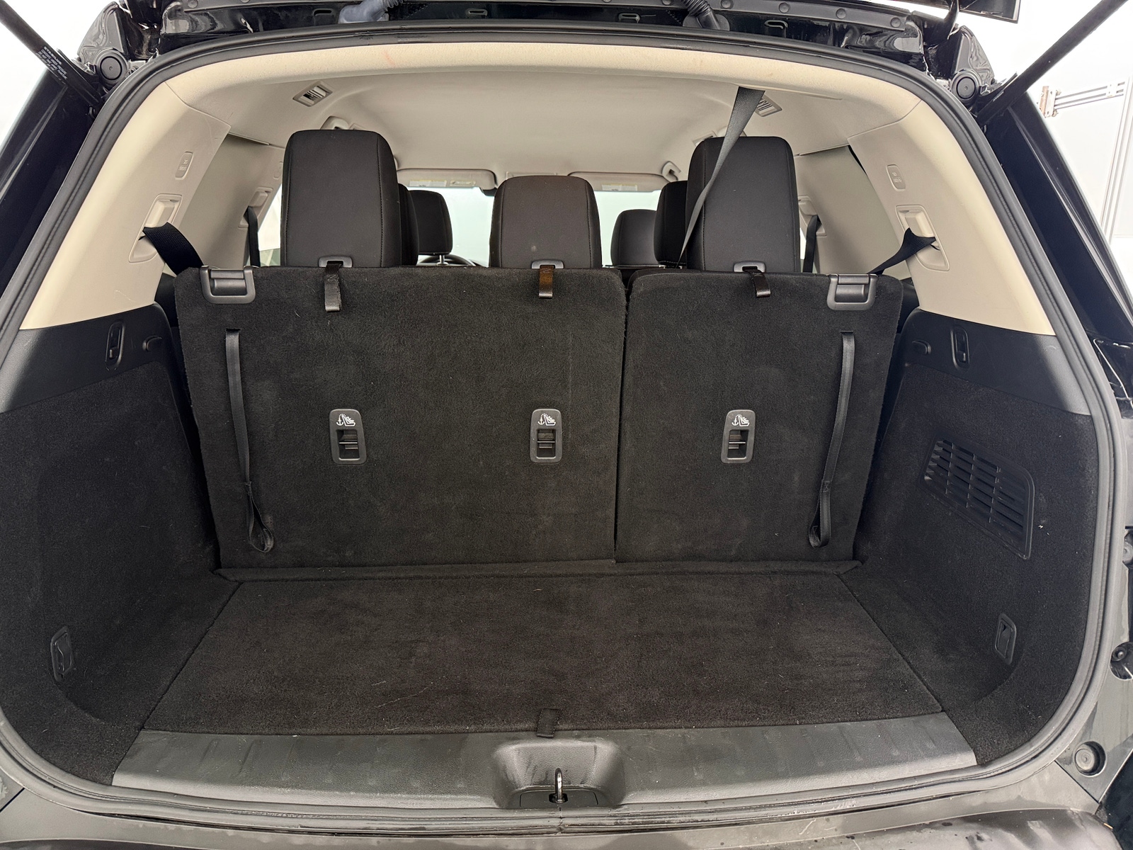 Thumbnail: 2023 Nissan Pathfinder - 7