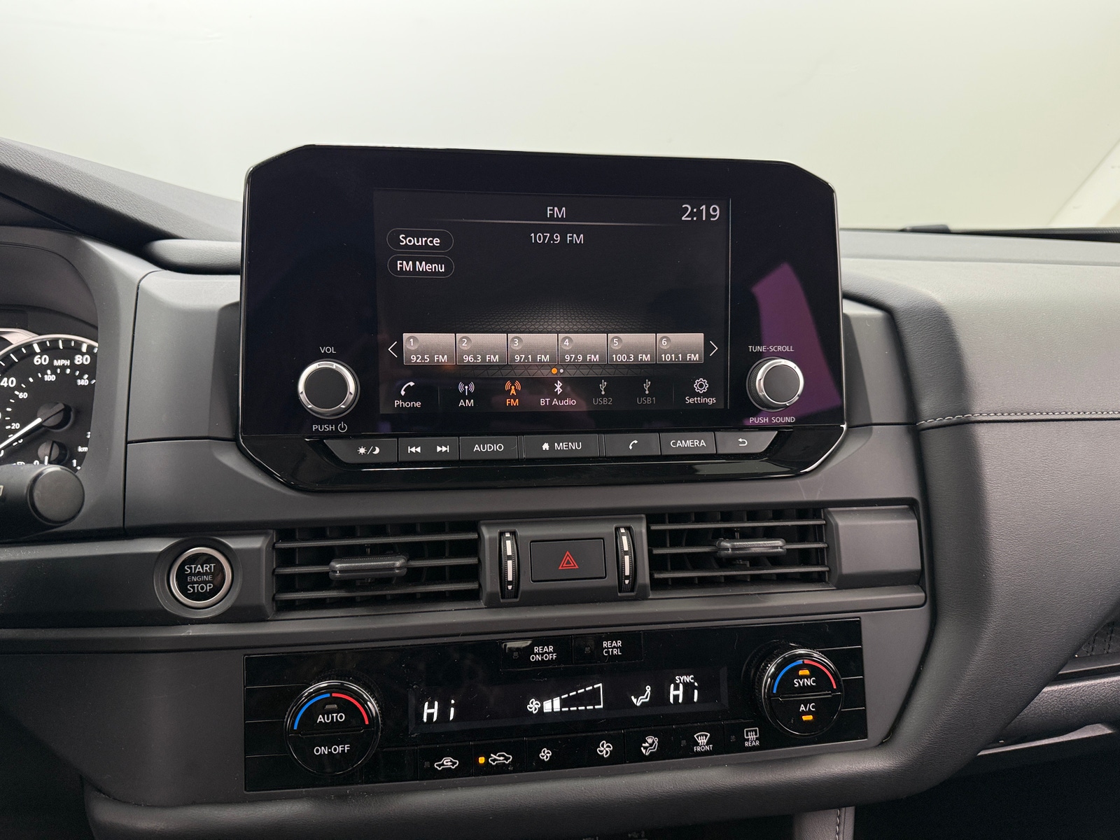 Thumbnail: 2023 Nissan Pathfinder - 4