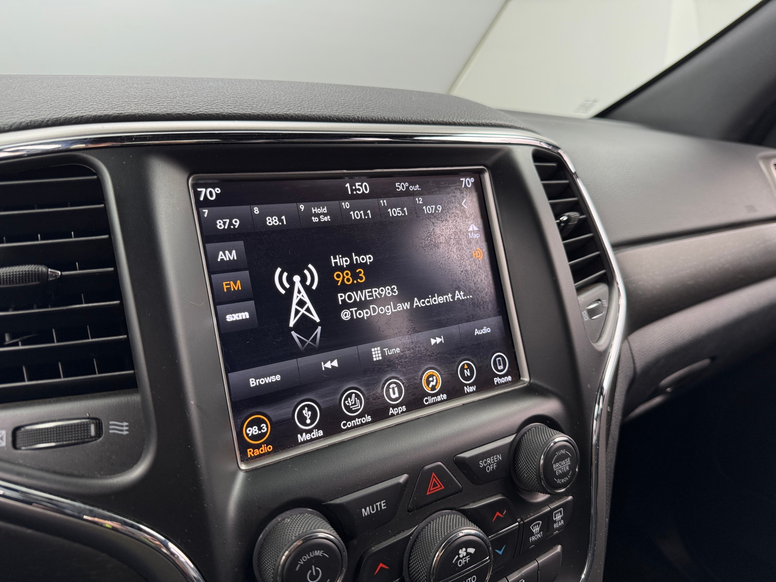 Thumbnail: 2018 Jeep Grand Cherokee - 3