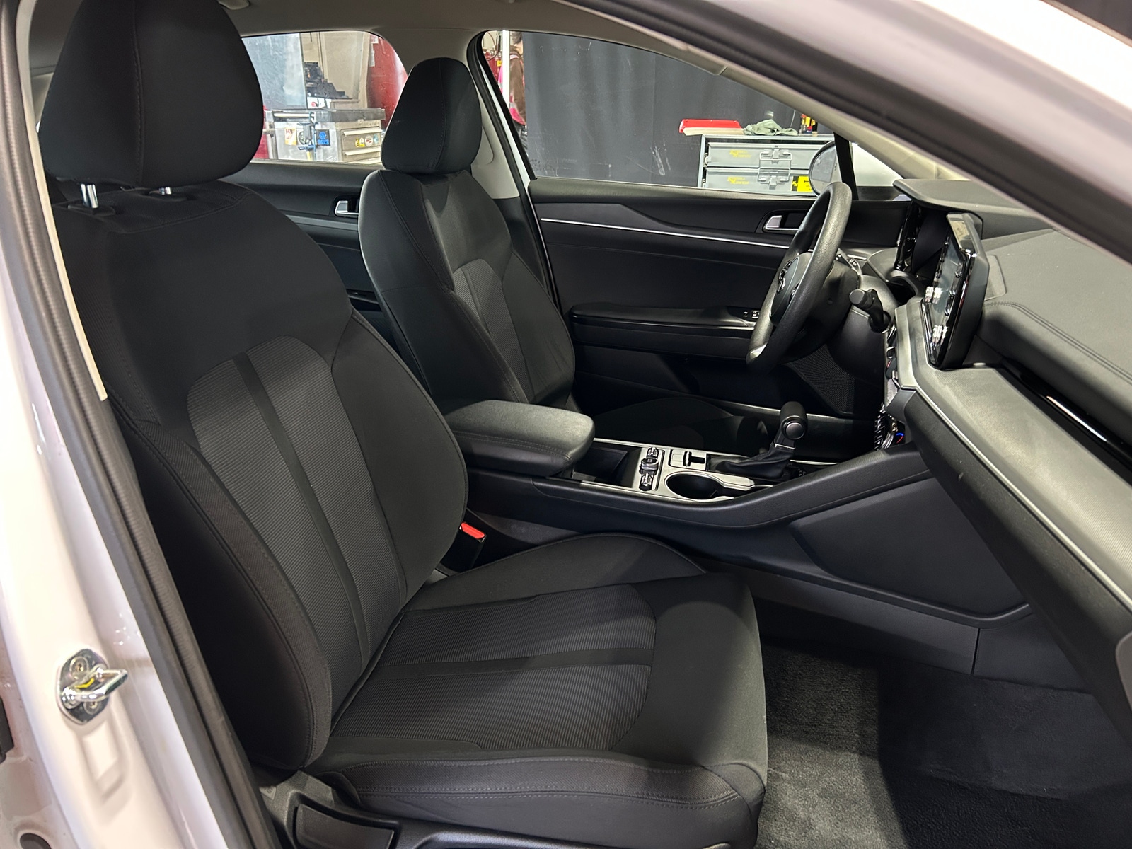 Thumbnail: 2021 Kia K5 - 2