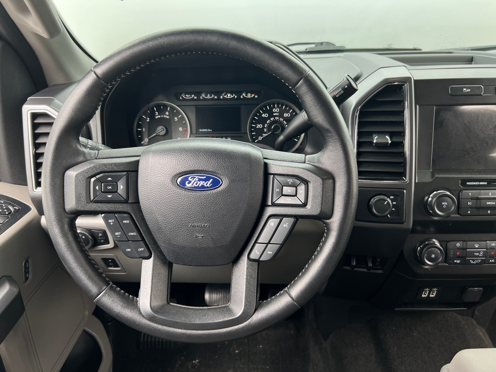 Thumbnail: 2019 Ford Econoline - 5