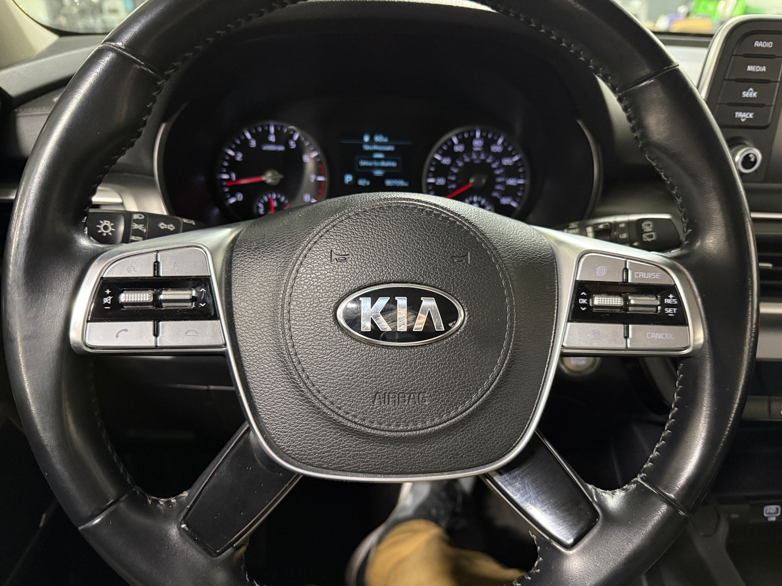 Thumbnail: 2020 Kia Telluride - 4