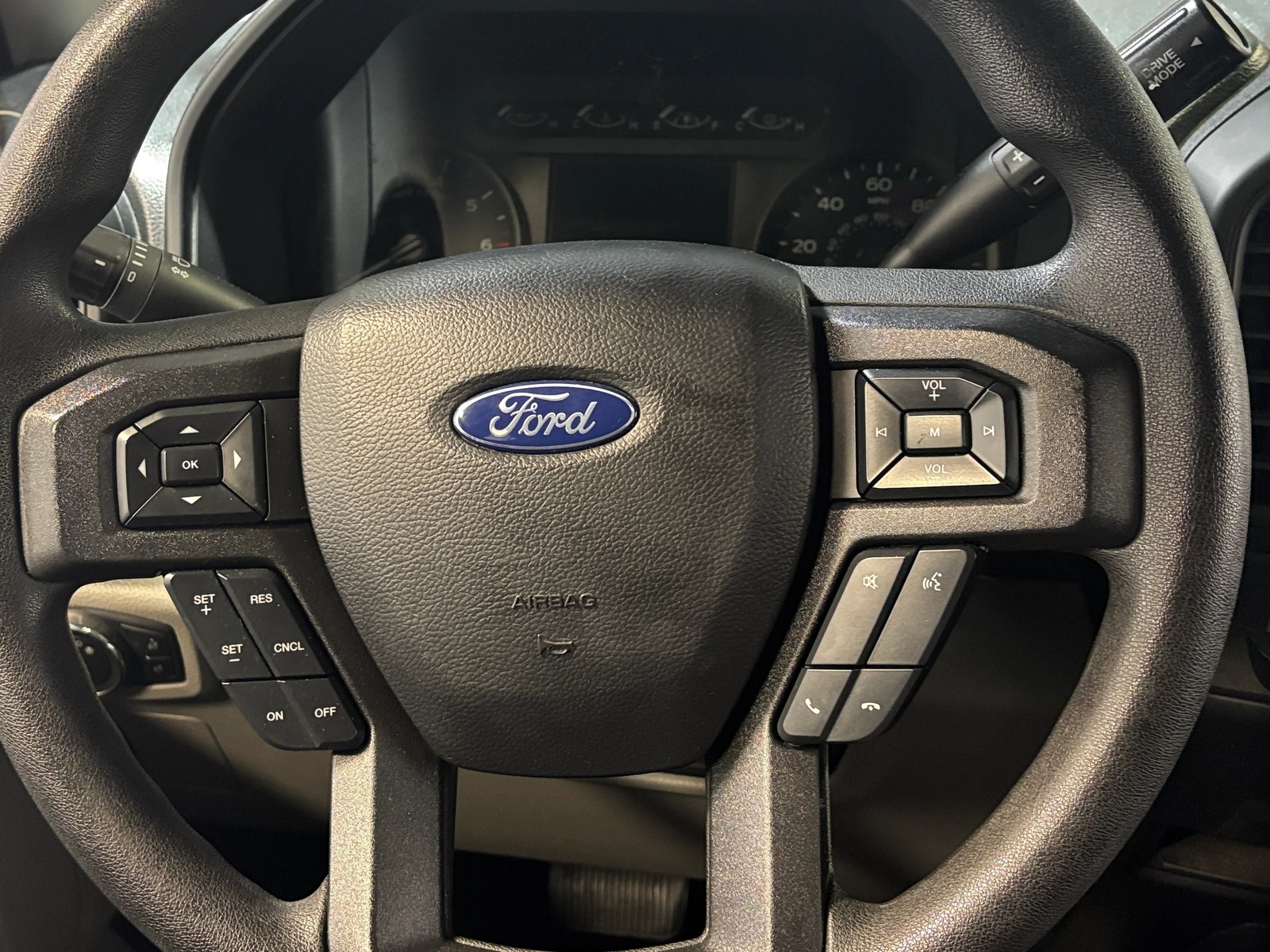 Thumbnail: 2020 Ford Econoline - 5