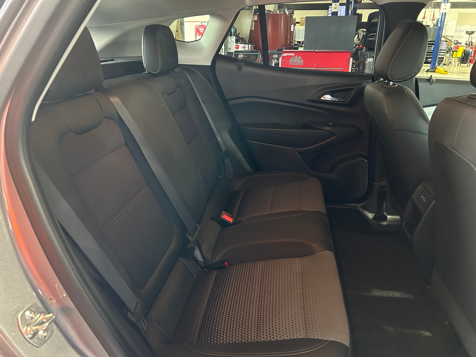 Thumbnail: 2025 Chevrolet Trax - 6