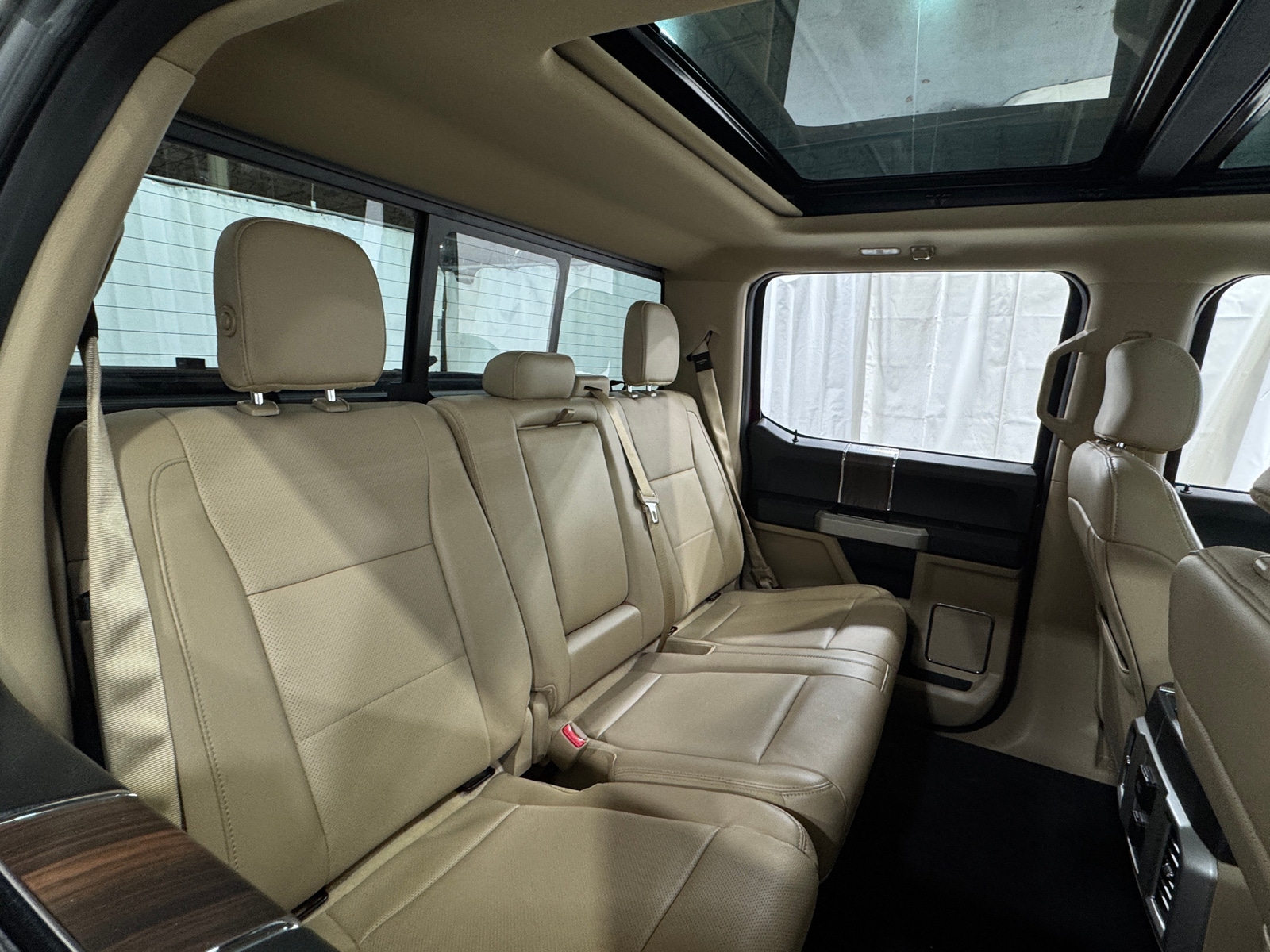 Thumbnail: 2016 Ford Econoline - 5