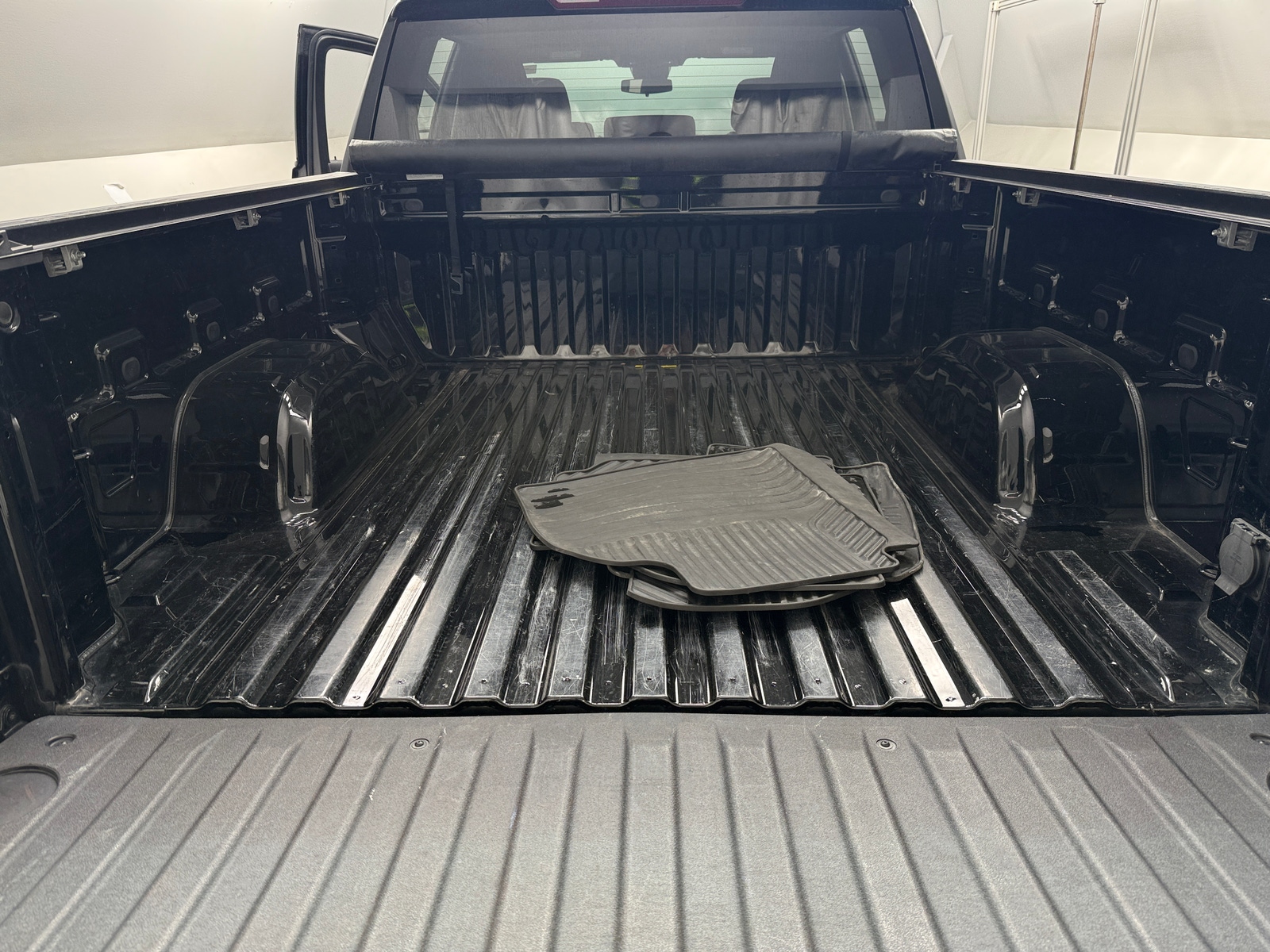 Thumbnail: 2024 Chevrolet Silverado 1500 - 7