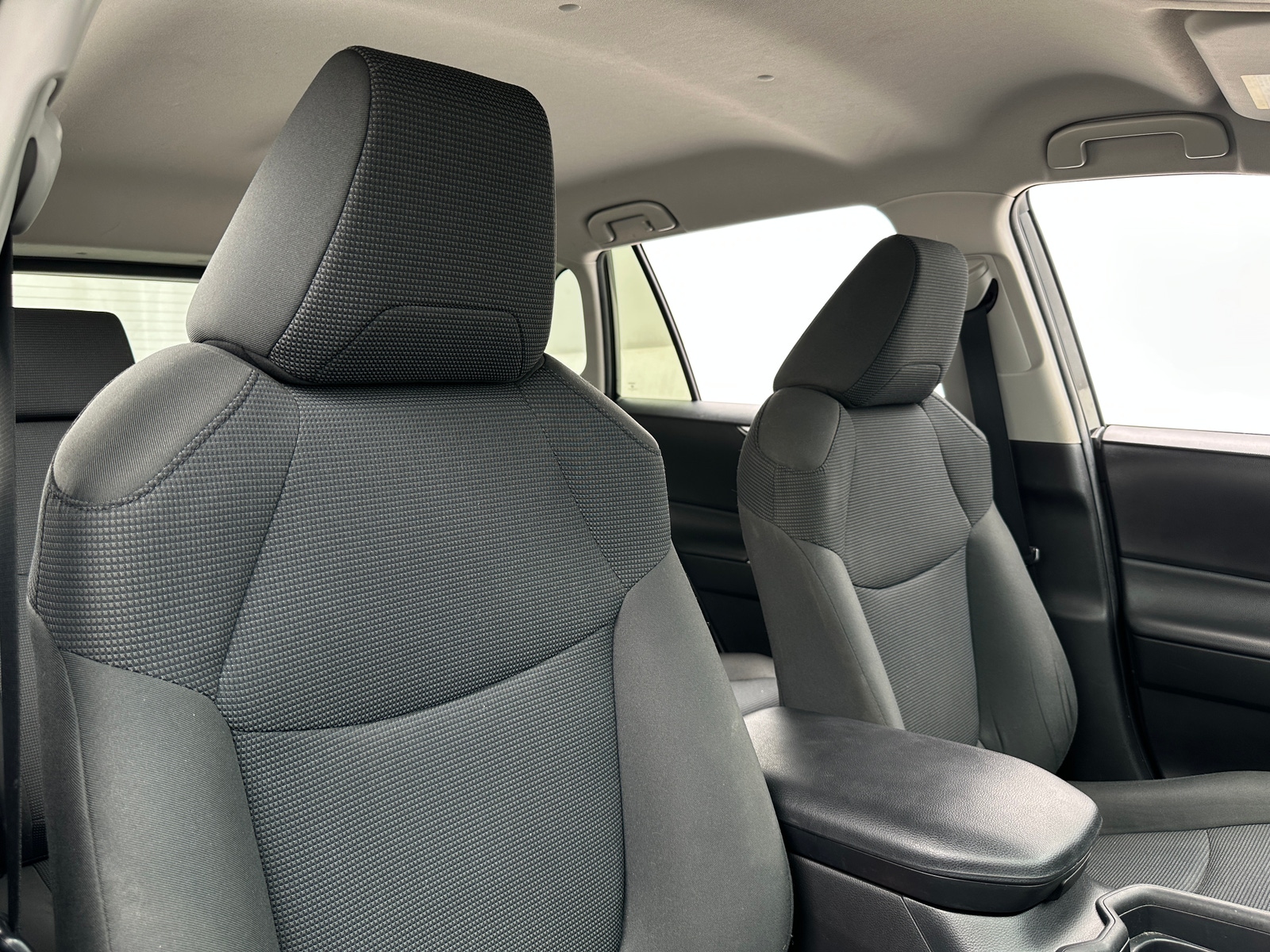 Thumbnail: 2020 Toyota RAV4 - 2