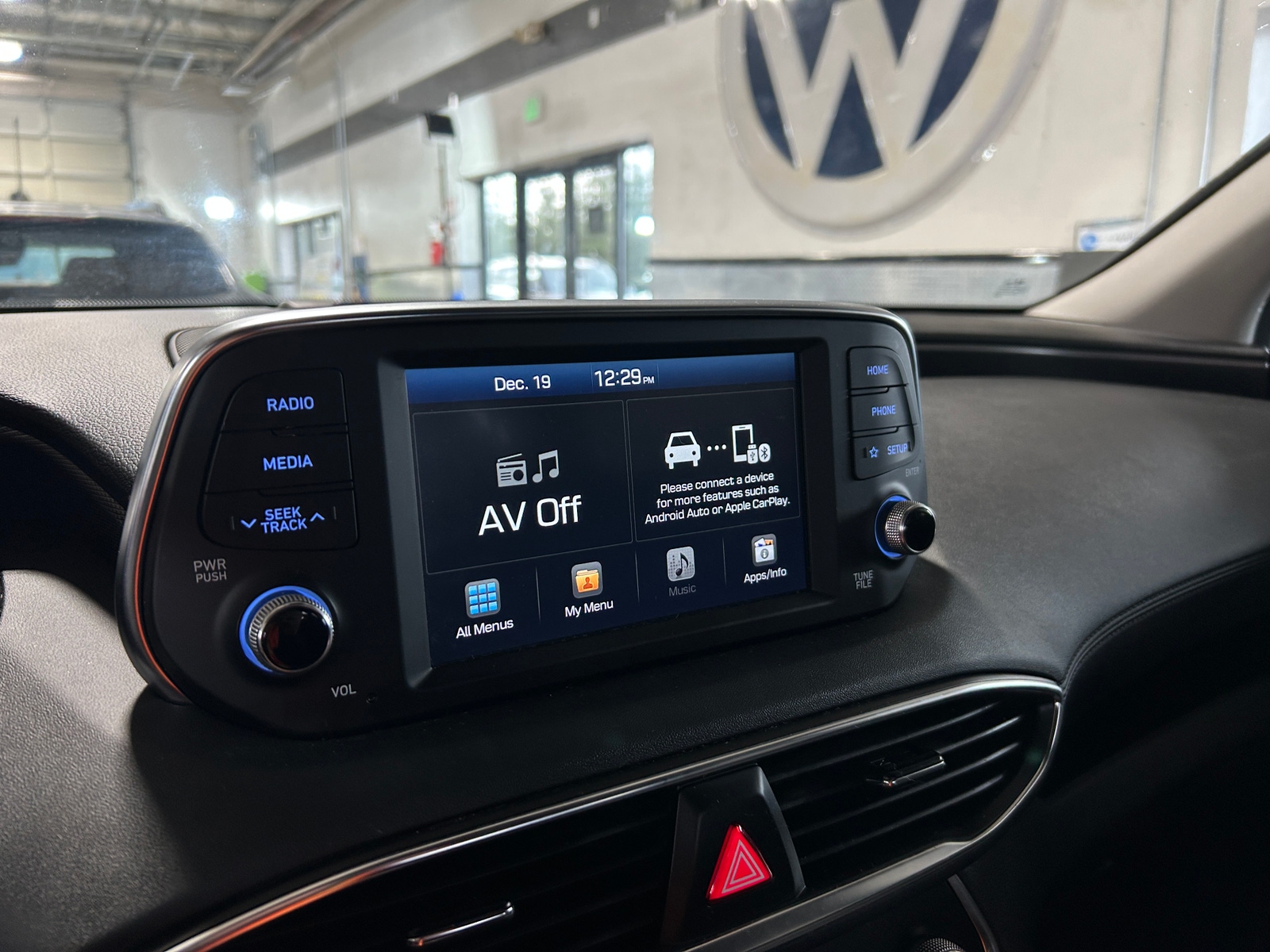 Thumbnail: 2019 Hyundai Santa Fe - 4