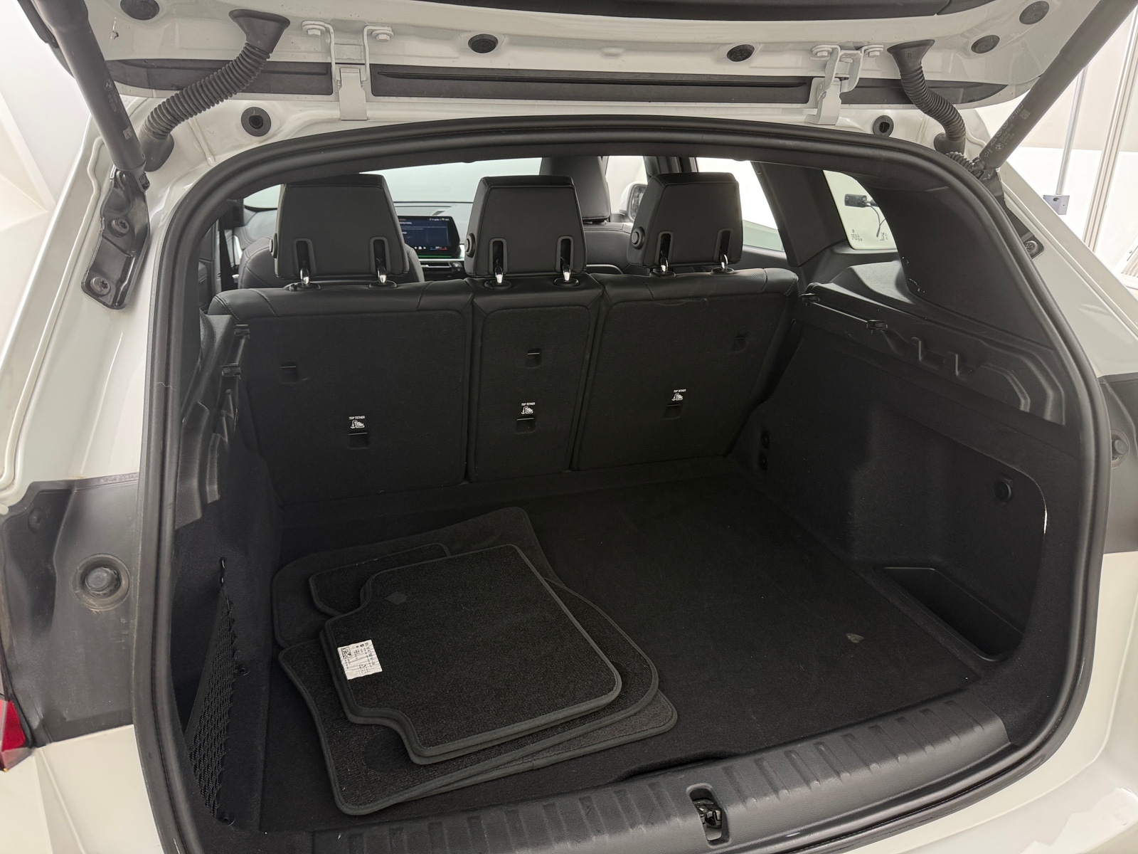 Thumbnail: 2025 BMW X1 - 6