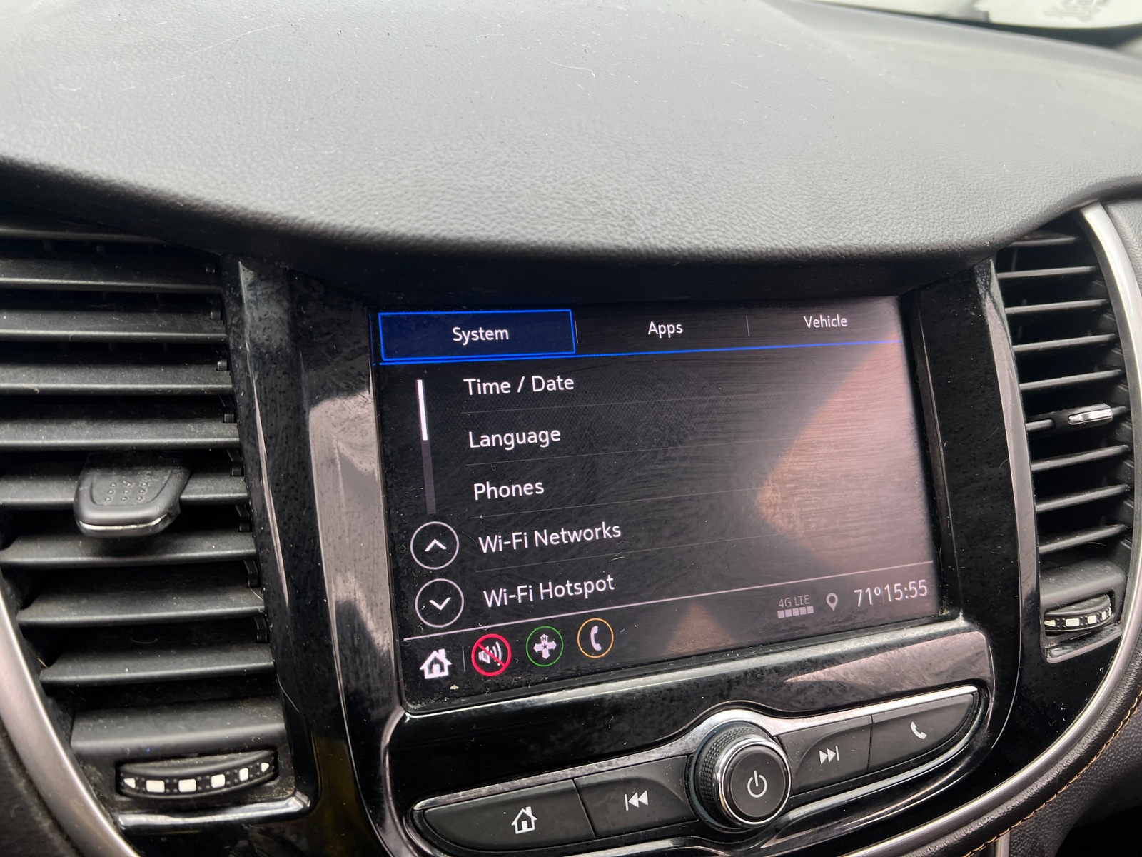 Thumbnail: 2021 Chevrolet Trax - 4