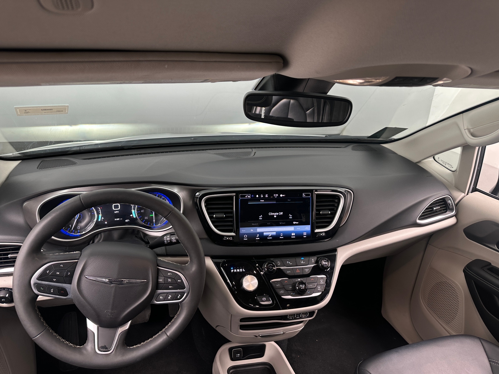 Thumbnail: 2024 Chrysler Pacifica - 2