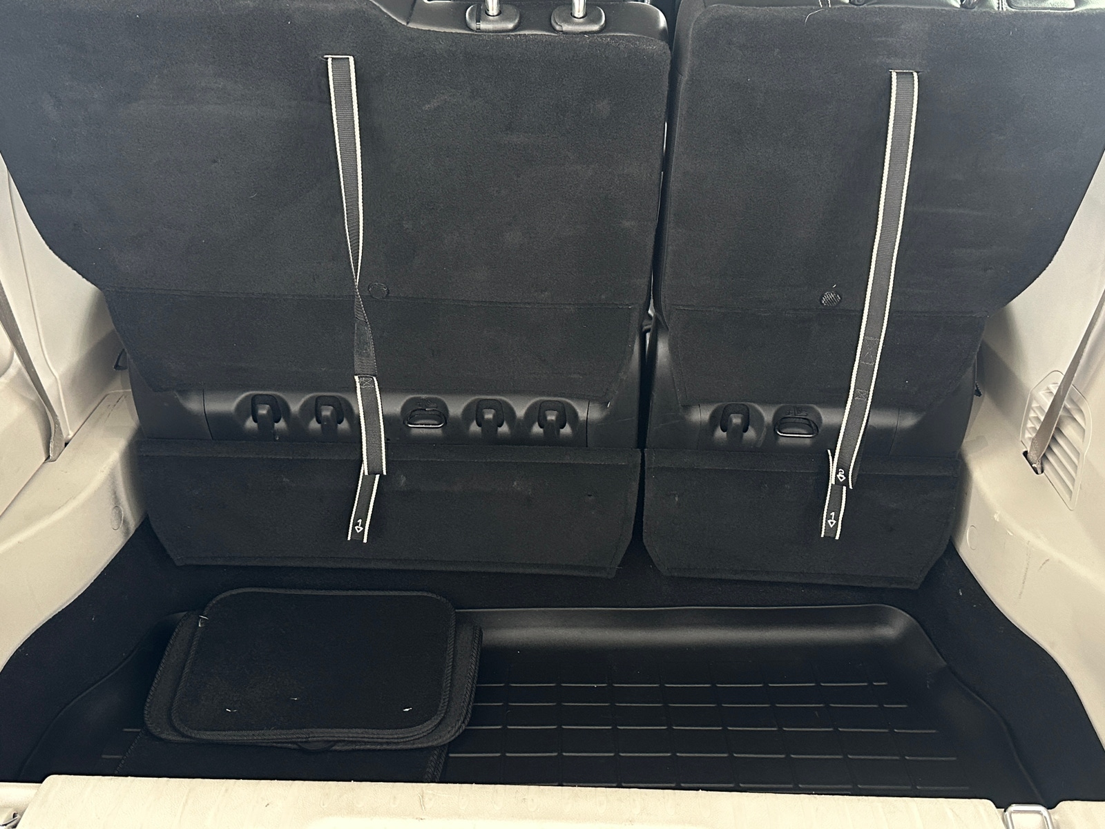 Thumbnail: 2024 Chrysler Pacifica - 6