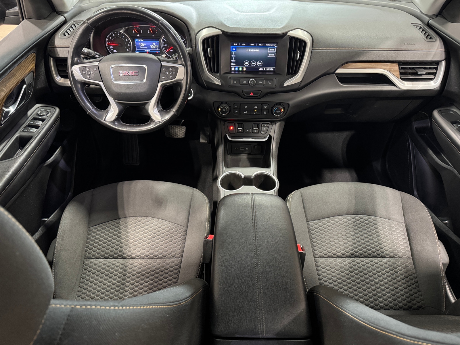 Thumbnail: 2020 GMC Terrain - 3