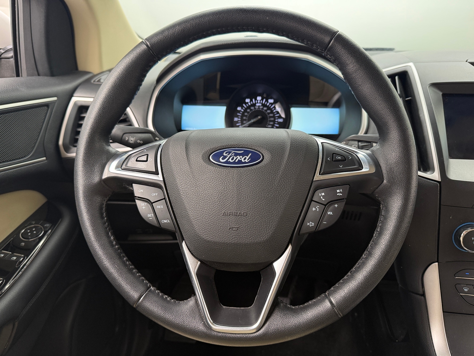 Thumbnail: 2019 Ford Edge - 4