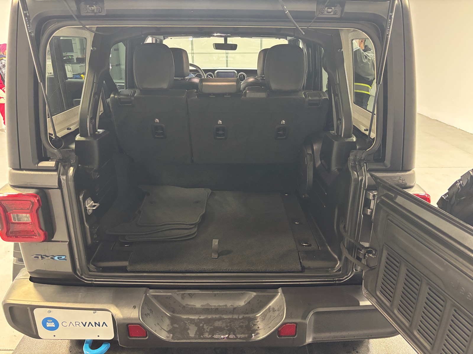 Thumbnail: 2022 Jeep Wrangler - 6