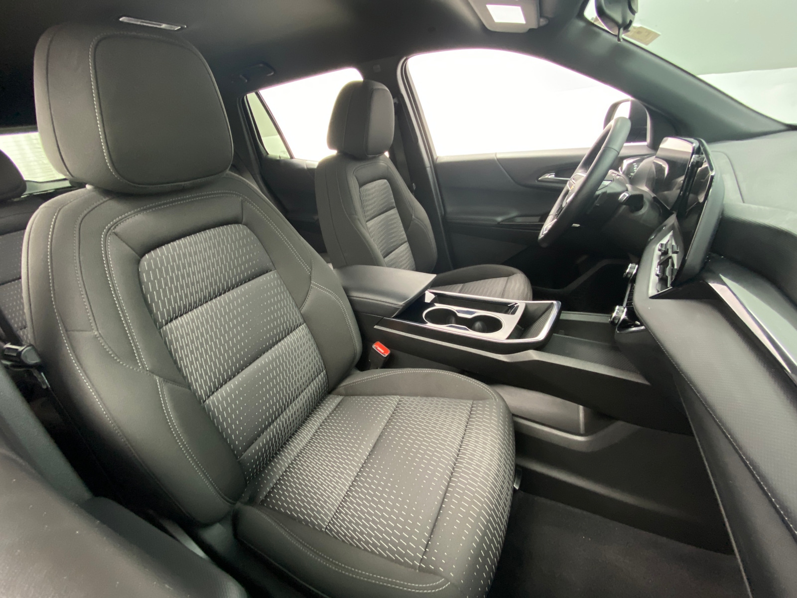 Thumbnail: 2025 Chevrolet Equinox - 2