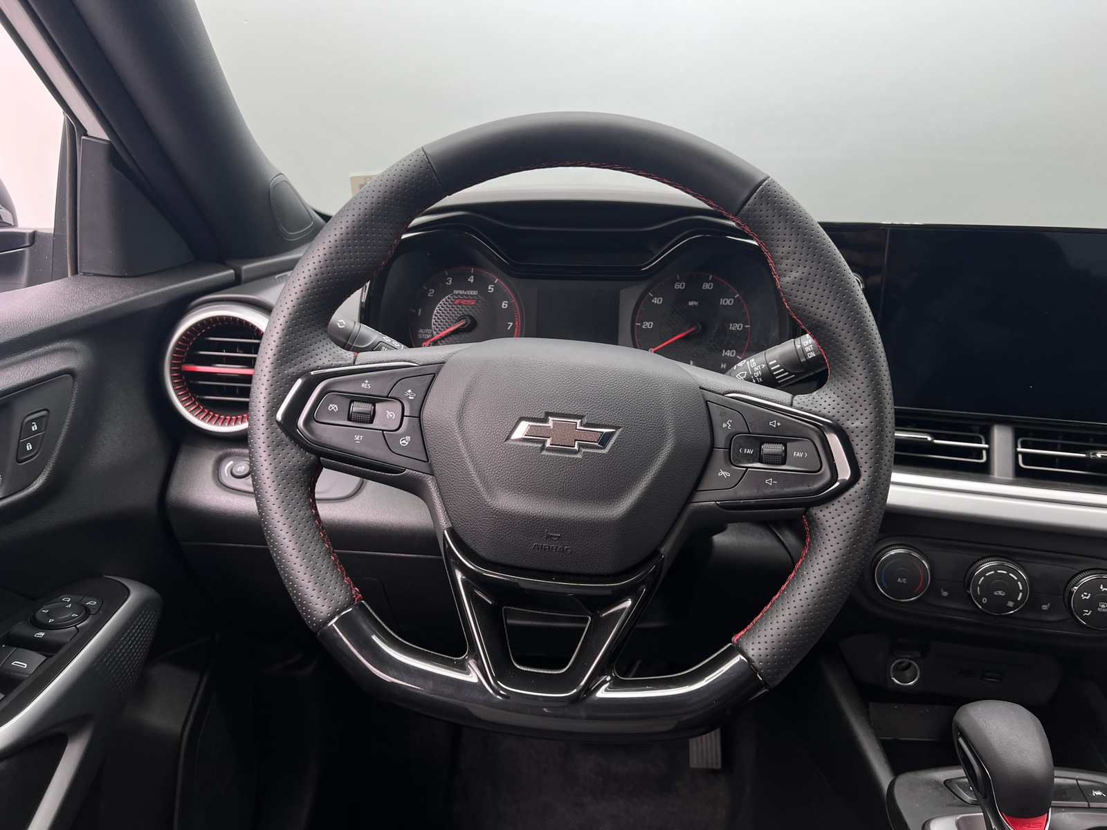 Thumbnail: 2025 Chevrolet Trax - 5