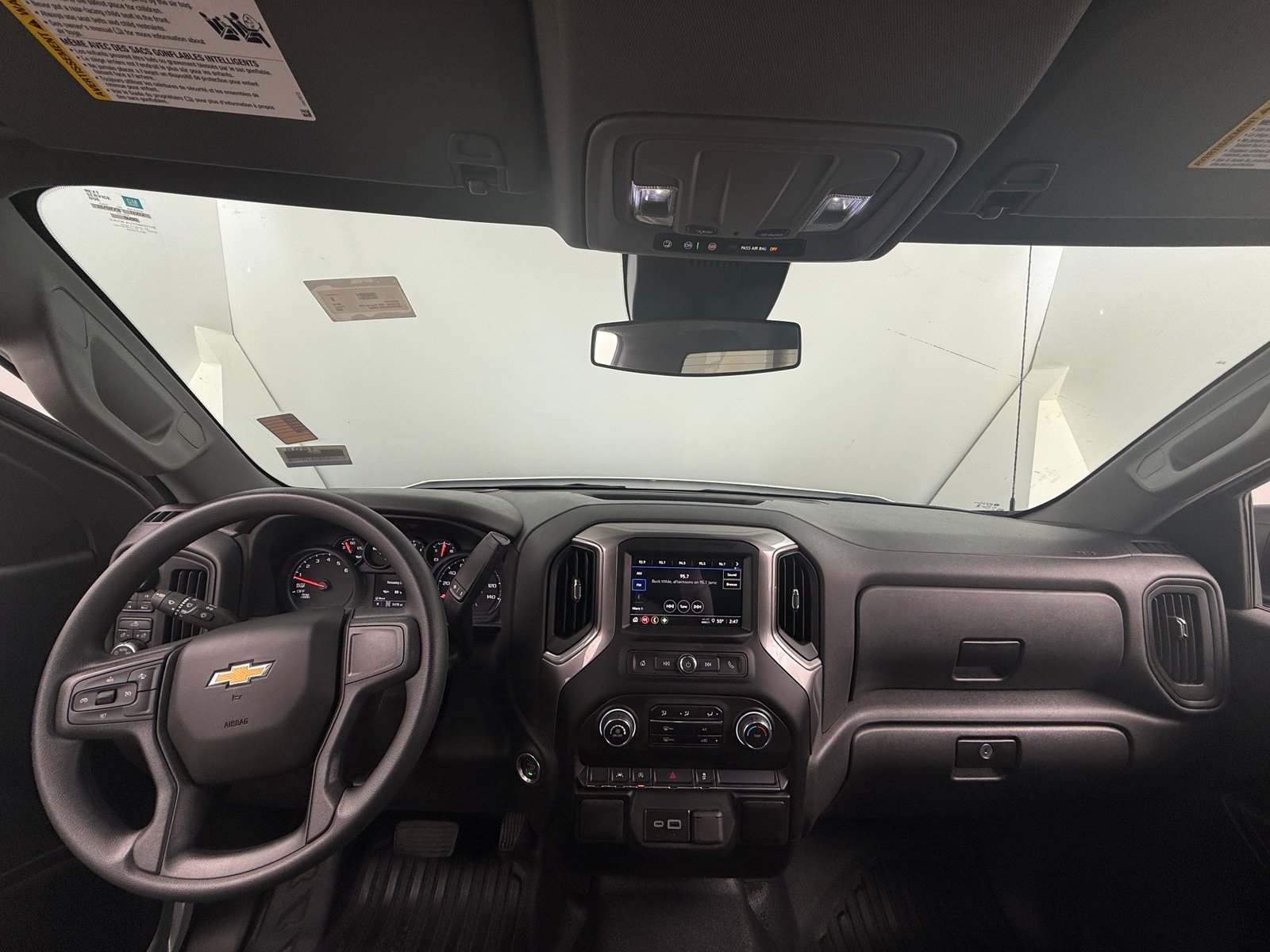 Thumbnail: 2025 Chevrolet Silverado 1500 - 3