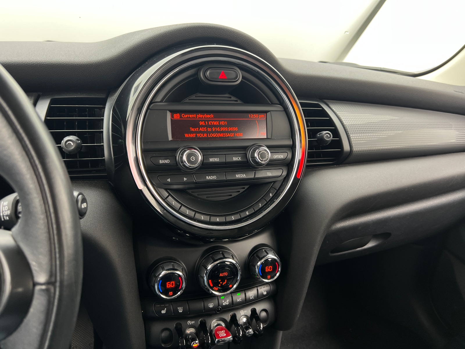 Thumbnail: 2016 MINI Cooper Hardtop - 3