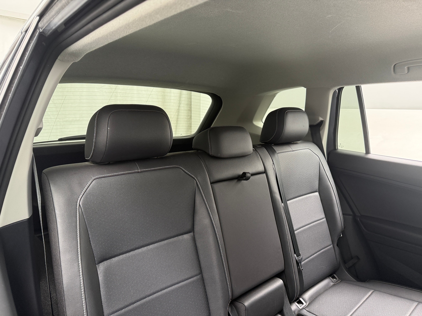 Thumbnail: 2021 Volkswagen Tiguan - 5