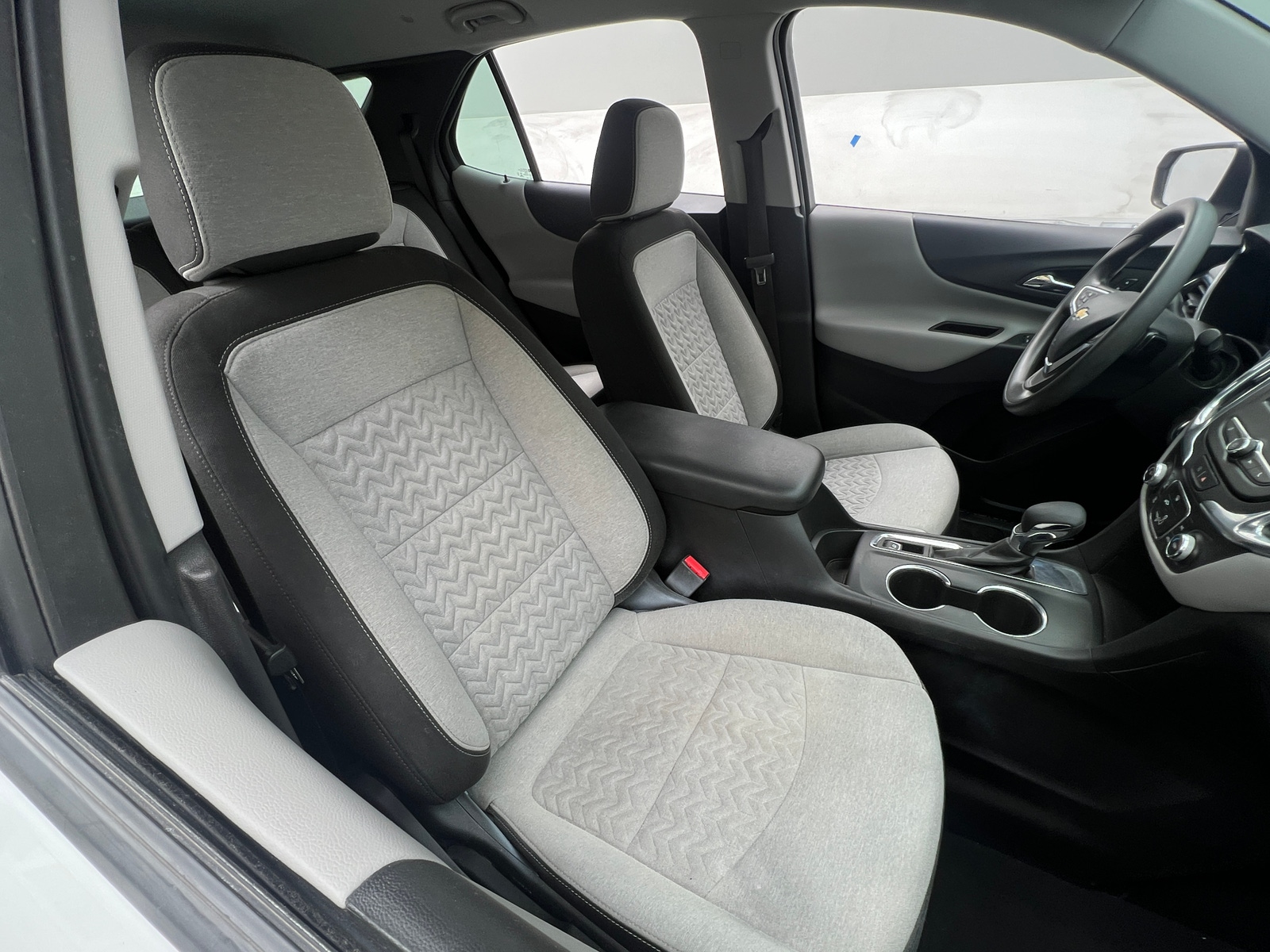 Thumbnail: 2022 Chevrolet Equinox - 2