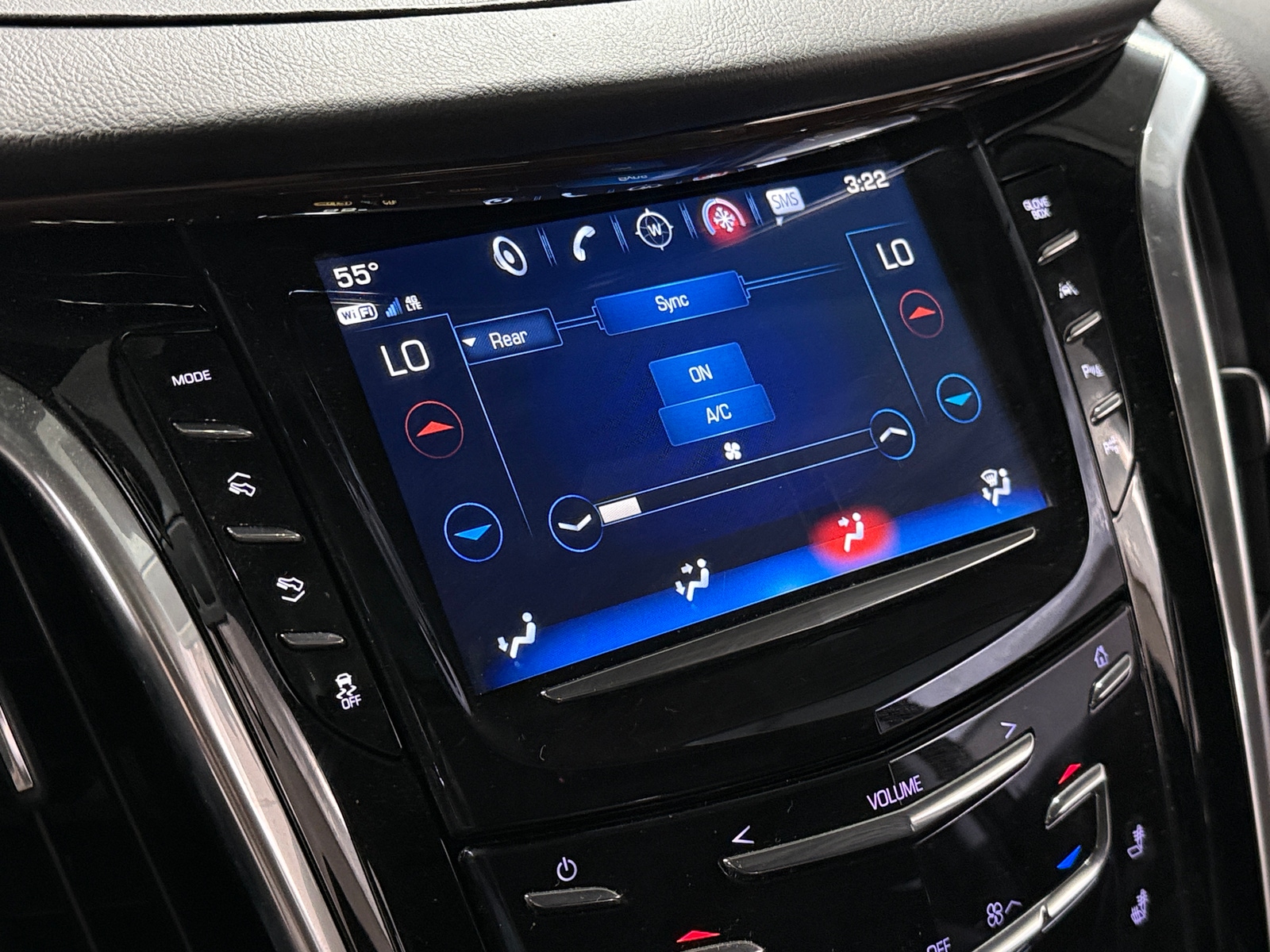 Thumbnail: 2020 Cadillac Escalade - 3