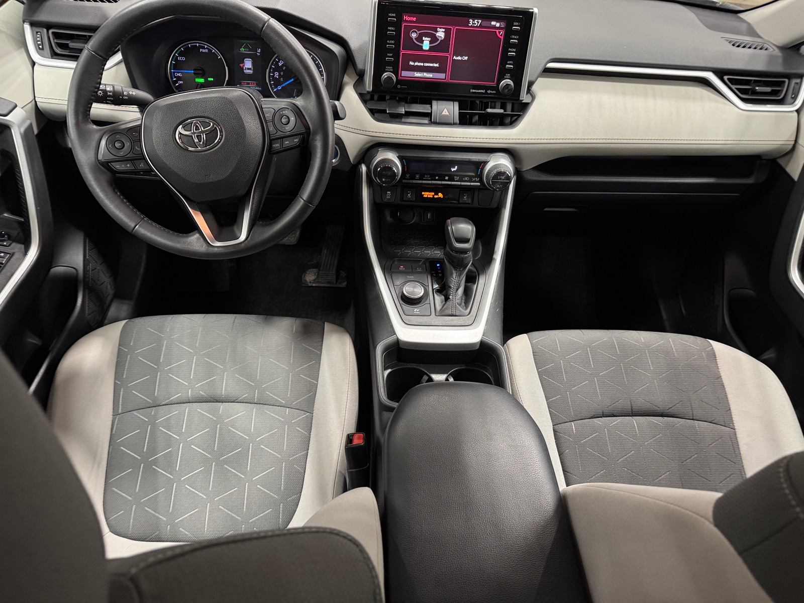 Thumbnail: 2020 Toyota RAV4 - 3