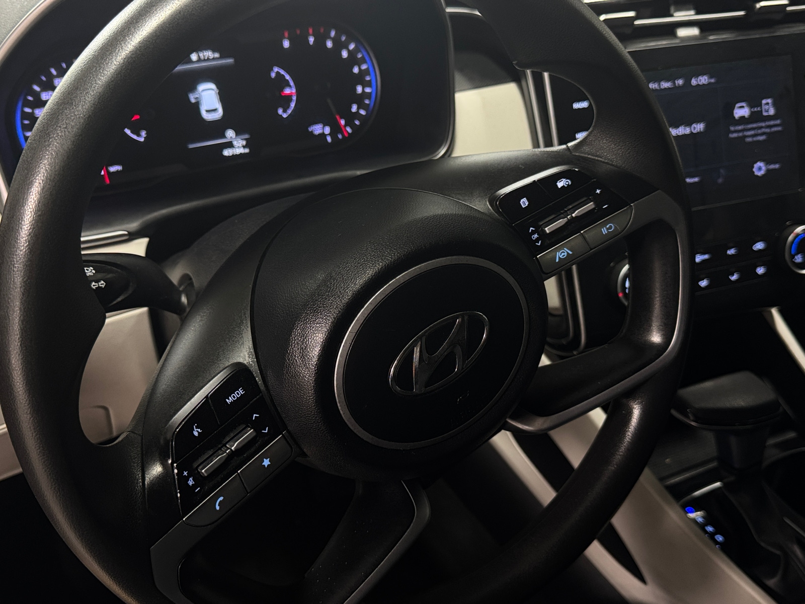 Thumbnail: 2022 Hyundai Tucson - 5