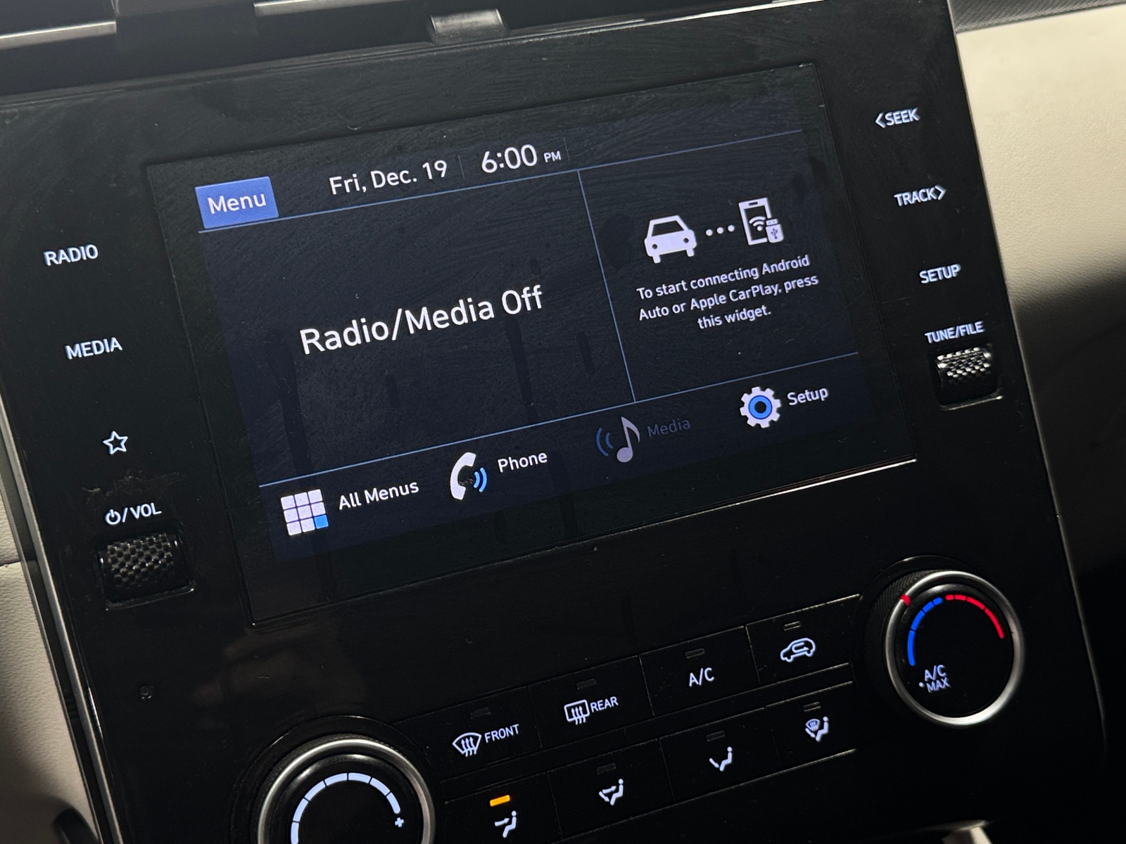 Thumbnail: 2022 Hyundai Tucson - 4