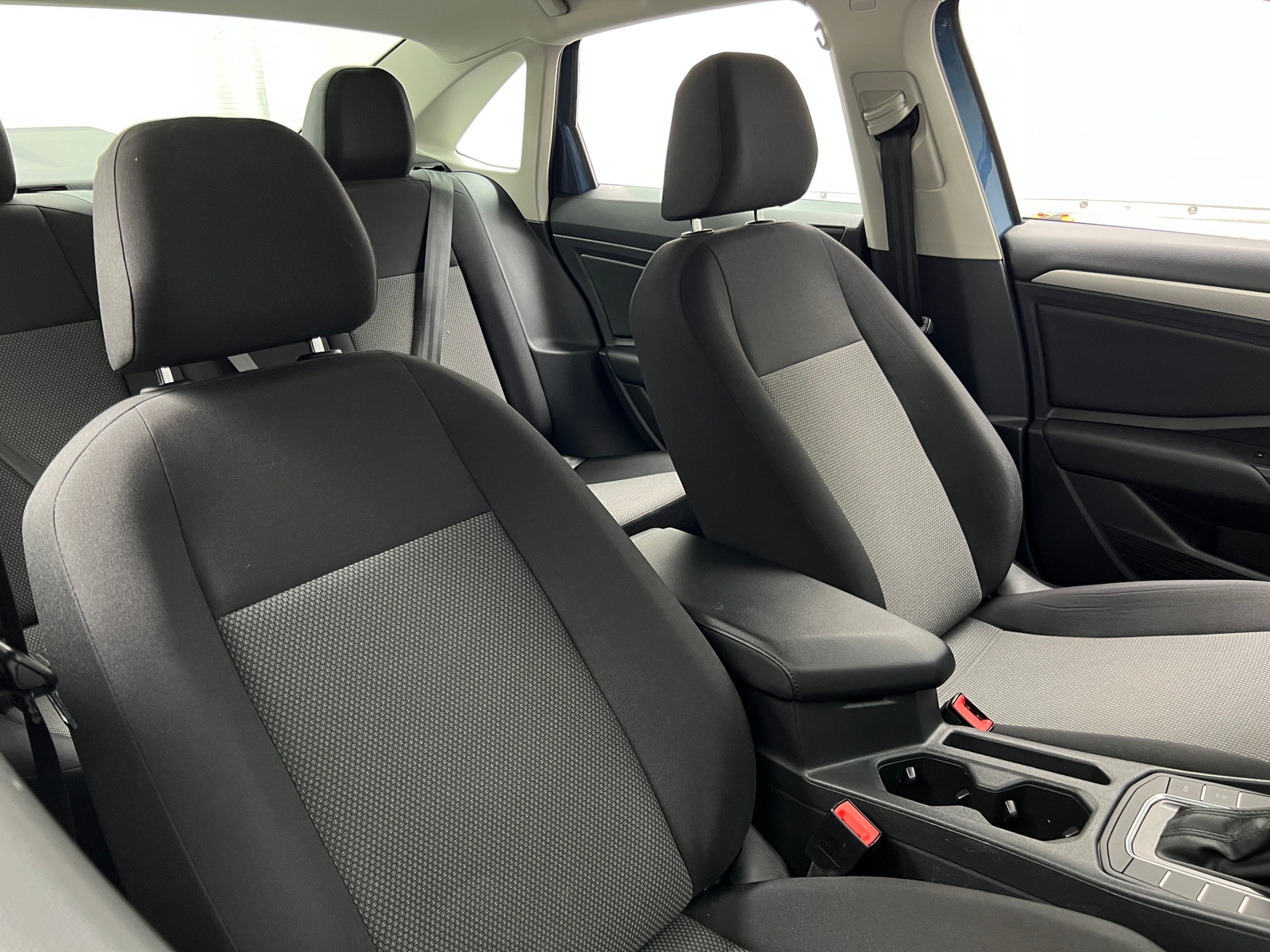 Thumbnail: 2021 Volkswagen Jetta - 2