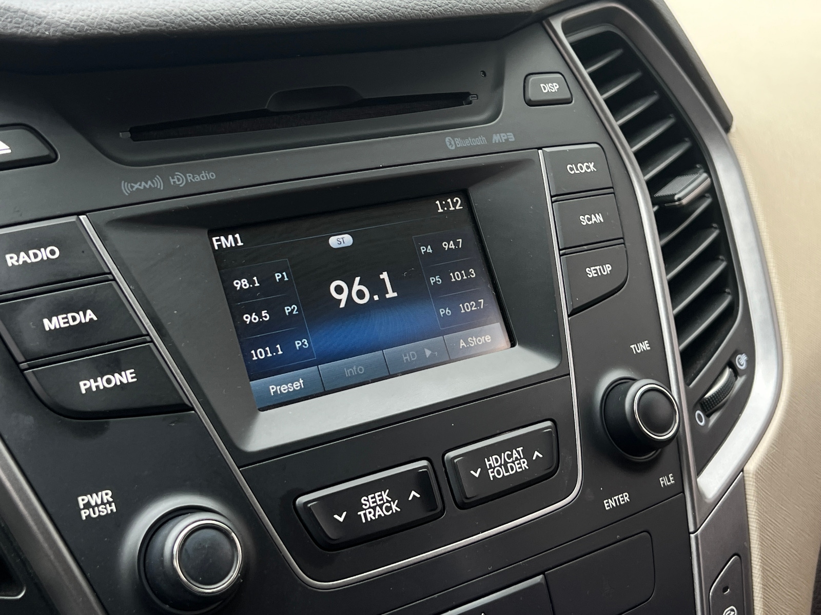 Thumbnail: 2013 Hyundai Santa Fe - 4