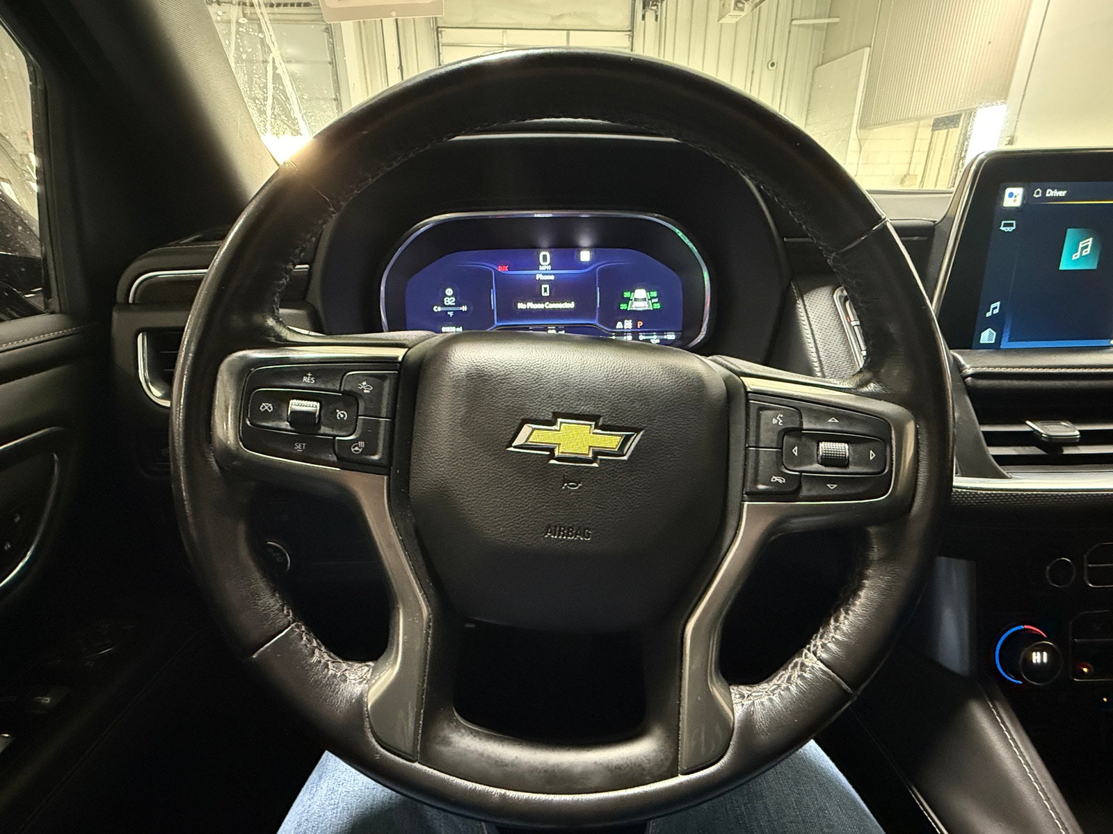 Thumbnail: 2022 Chevrolet Suburban - 4