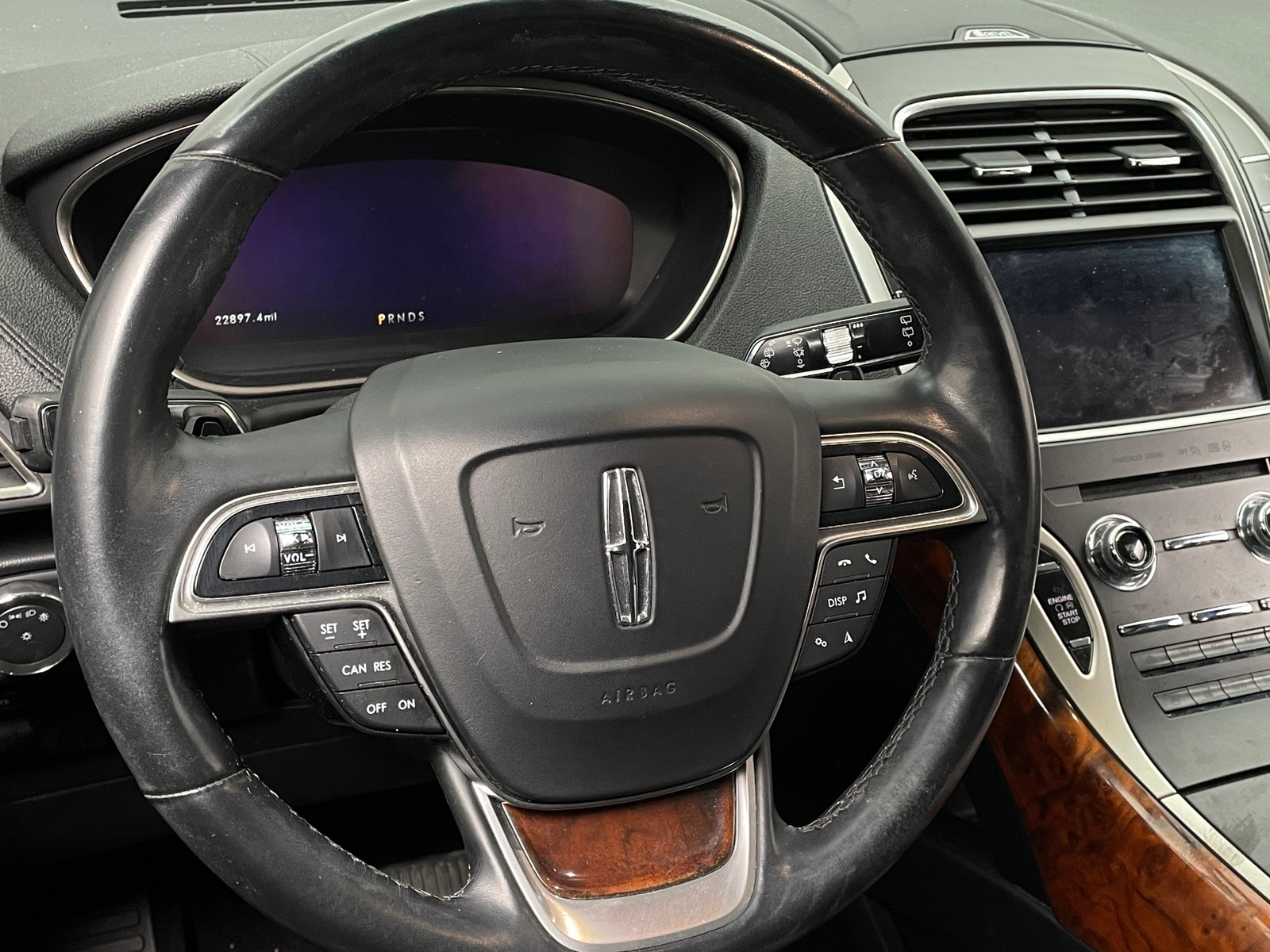 Thumbnail: 2020 Lincoln Nautilus - 4