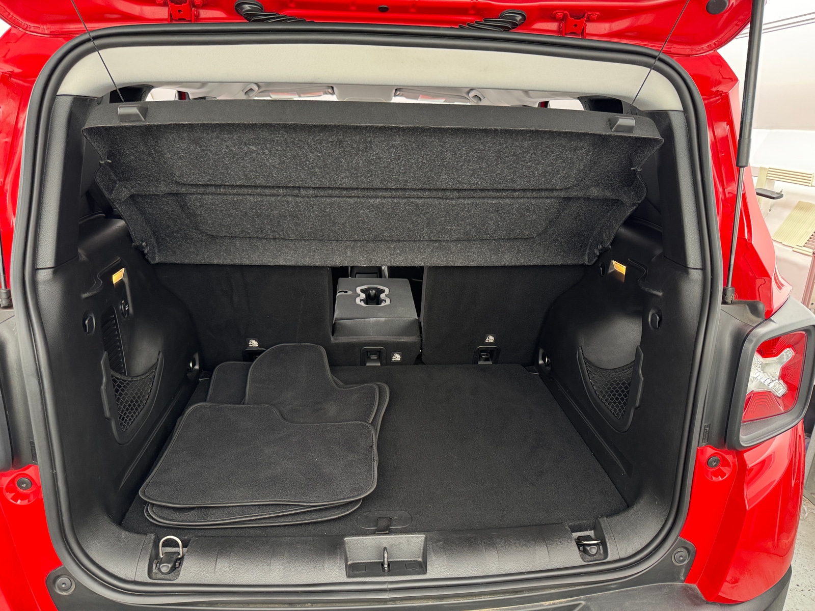 Thumbnail: 2017 Jeep Renegade - 7