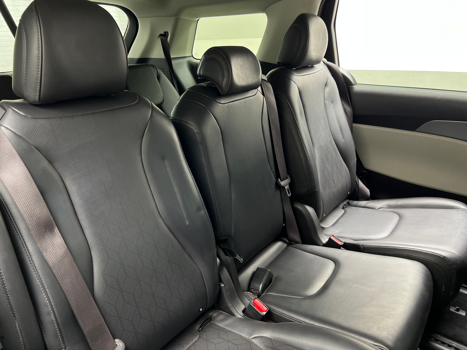 Thumbnail: 2024 Kia Carnival - 5