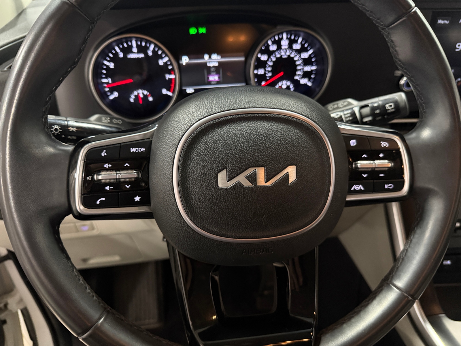 Thumbnail: 2024 Kia Carnival - 4