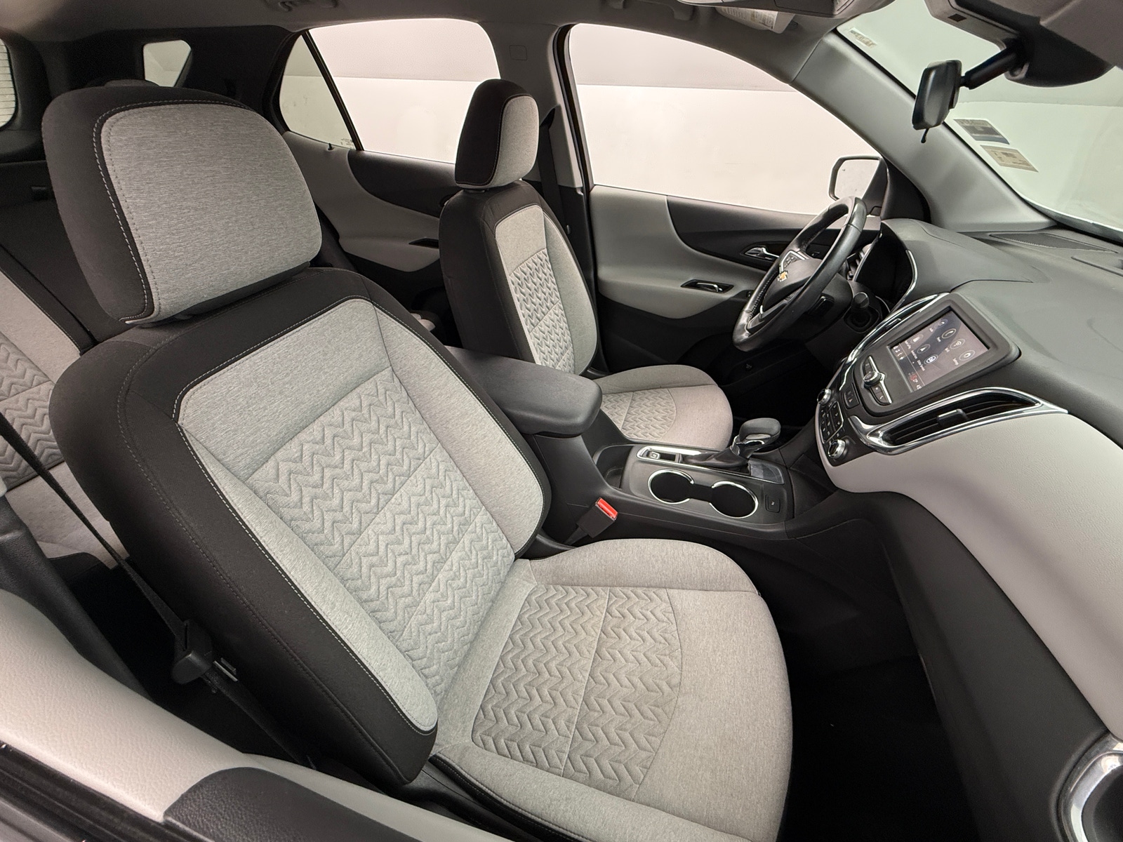 Thumbnail: 2022 Chevrolet Equinox - 2