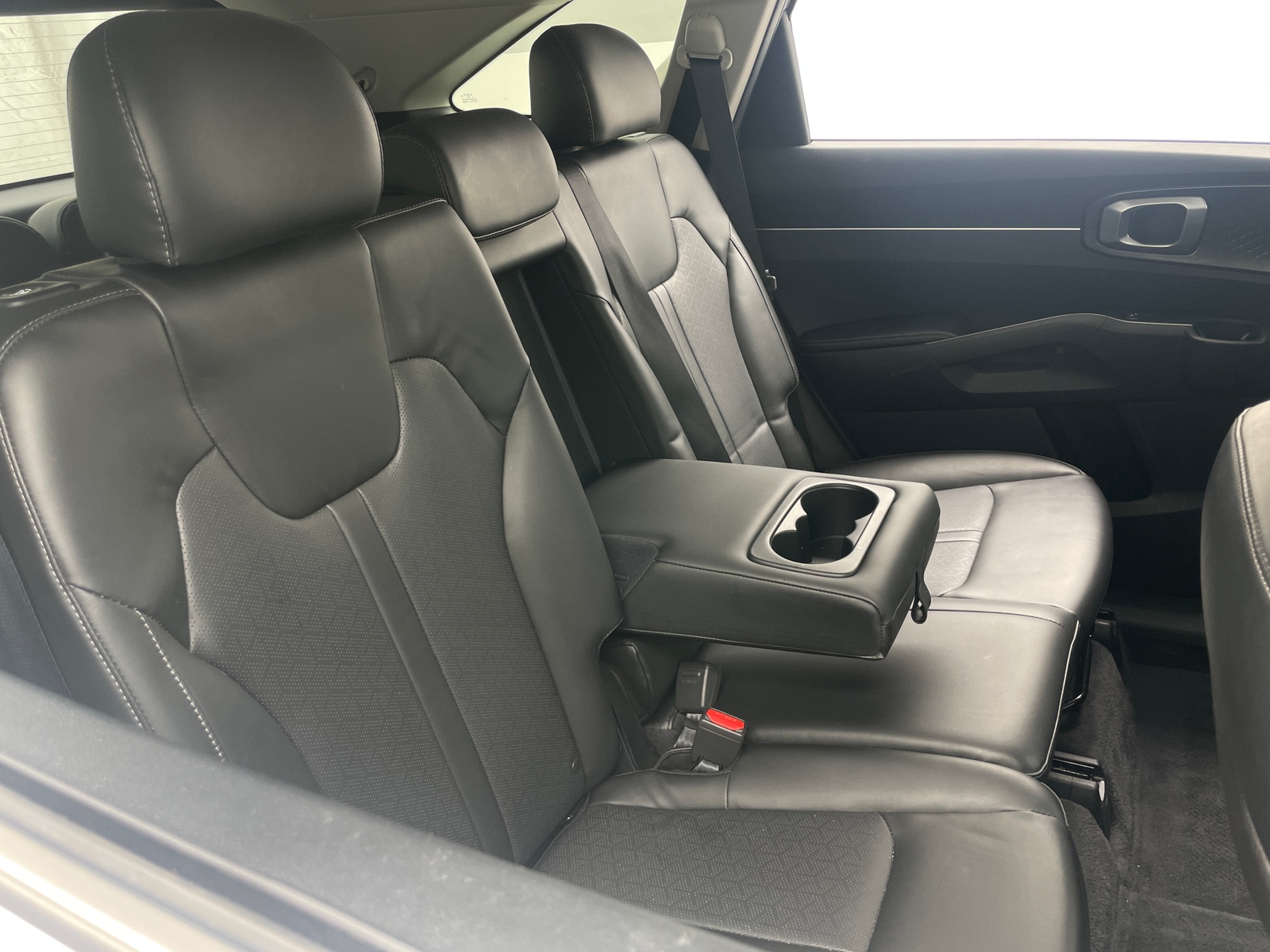 Thumbnail: 2022 Kia Sorento - 5