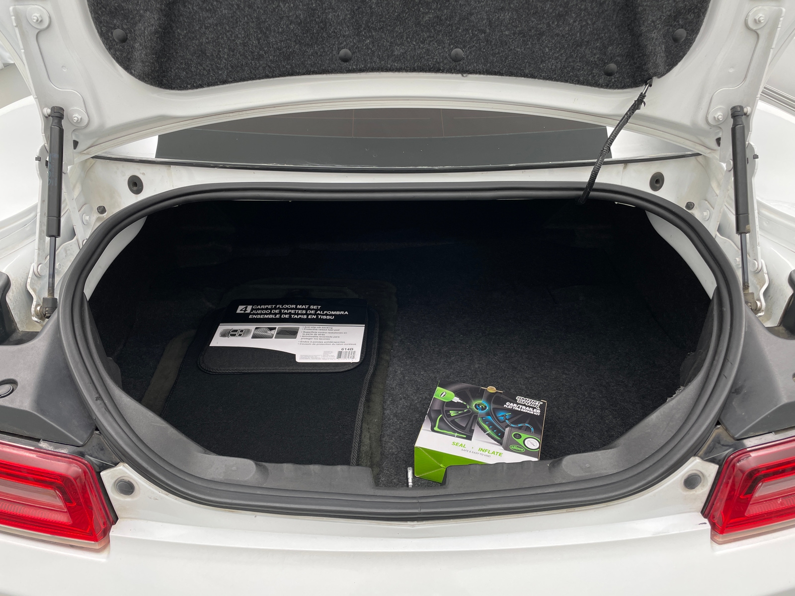 Thumbnail: 2014 Chevrolet Camaro - 5